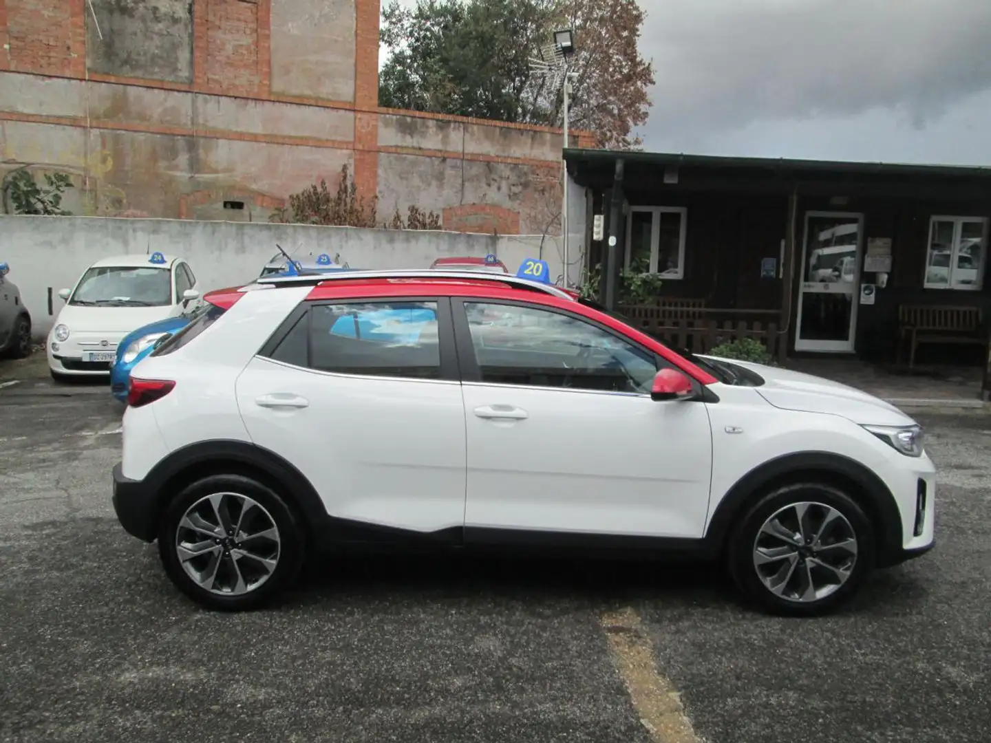 Kia Stonic 1.4 MPI EcoGPL Urban Blue - 2