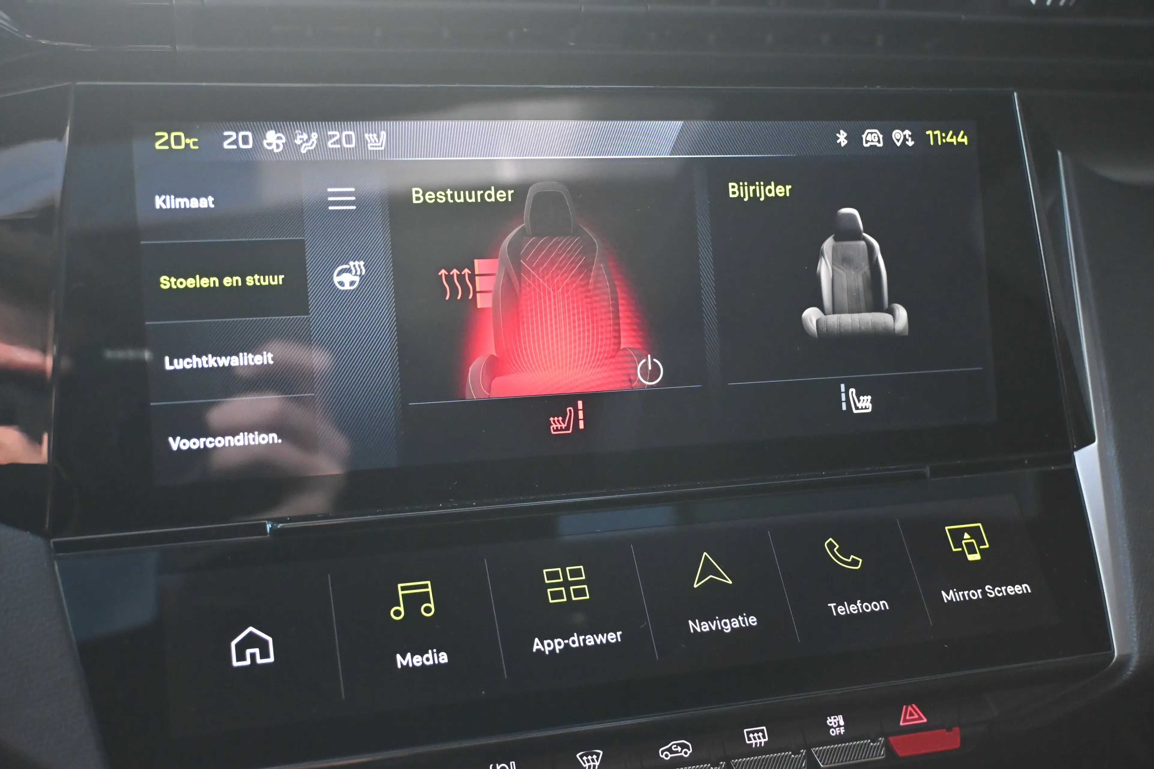 Peugeot 408 1.6 GT Exclusive Plug-In Hybrid 240 Demo-Deal! | S — photo 32