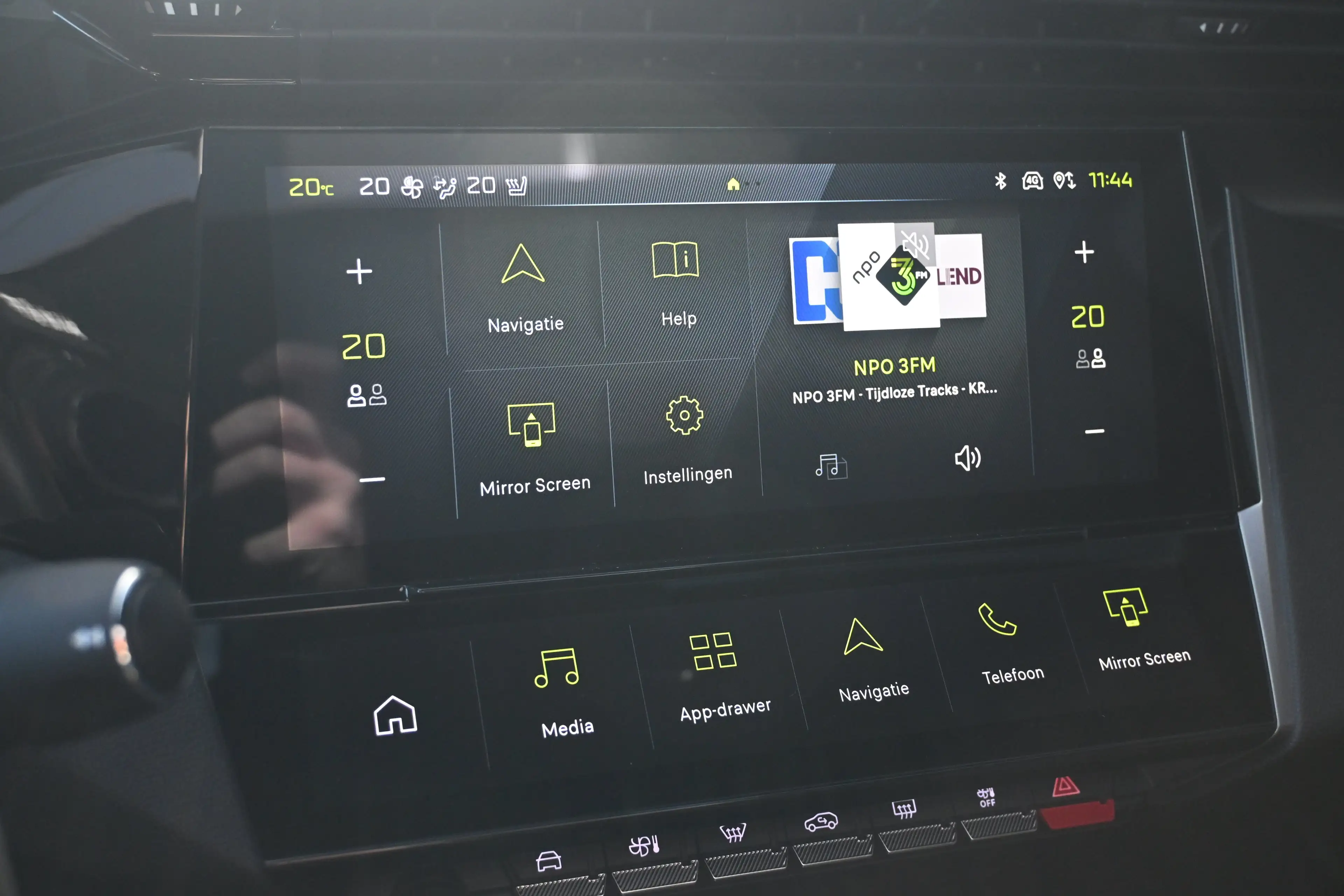 Peugeot 408 1.6 GT Exclusive Plug-In Hybrid 240 Demo-Deal! | S — photo 24