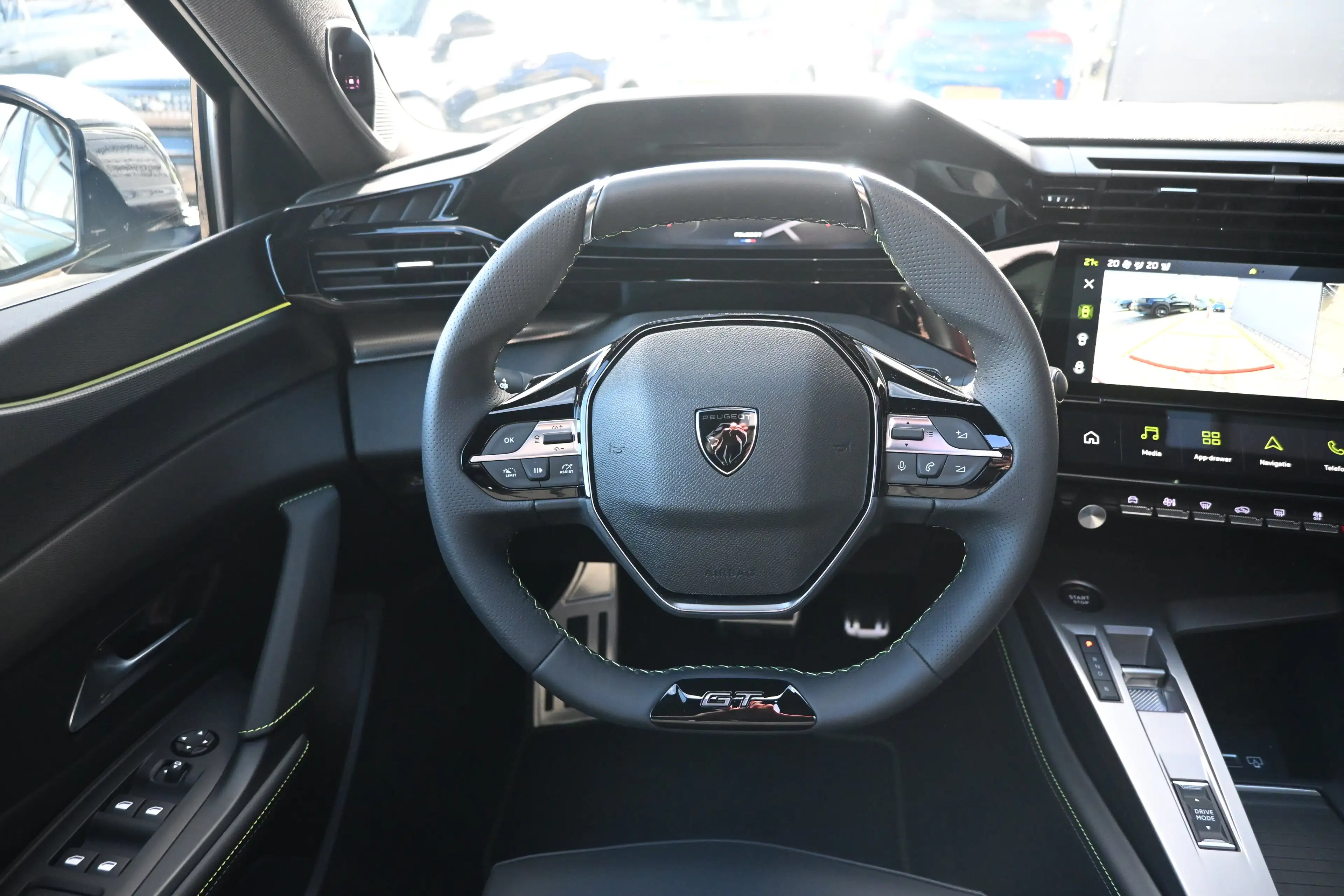 Peugeot 408 1.6 GT Exclusive Plug-In Hybrid 240 Demo-Deal! | S — photo 13