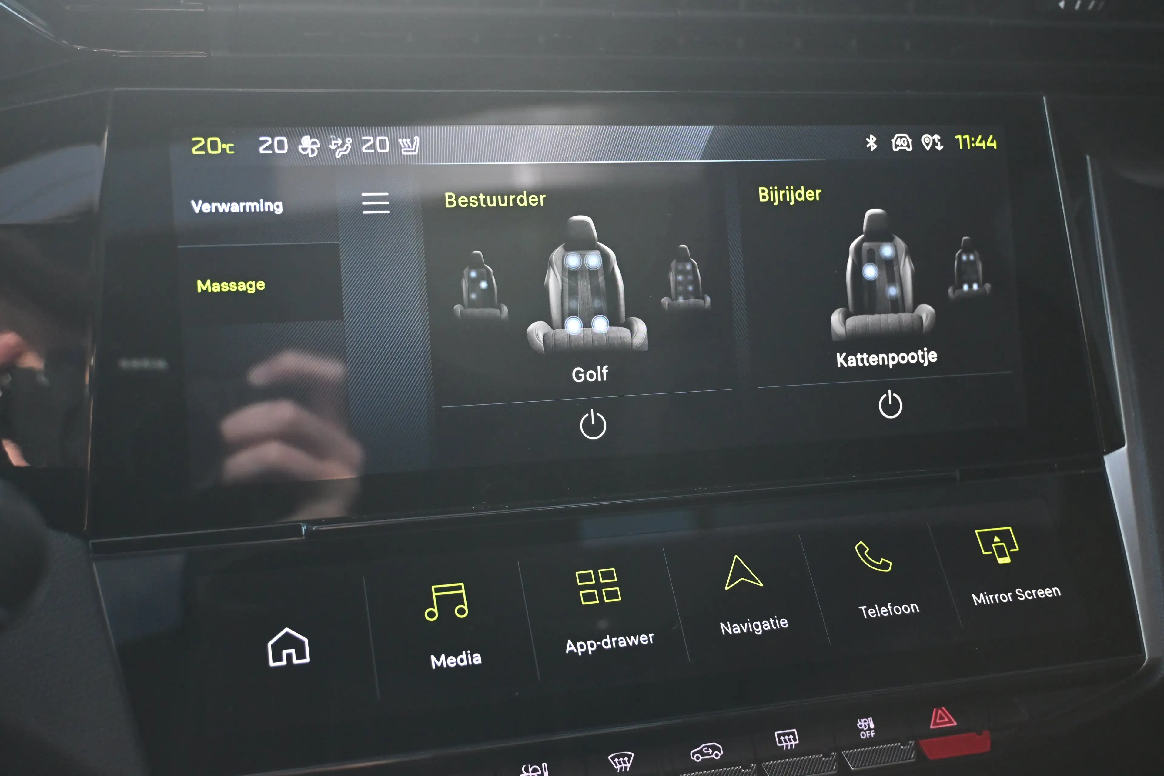 Peugeot 408 1.6 GT Exclusive Plug-In Hybrid 240 Demo-Deal! | S — photo 28