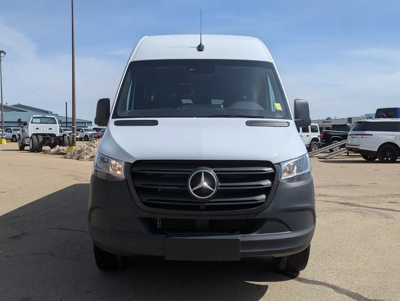 Mercedes-Benz Sprinter снимка Mercedes-Benz Sprinter