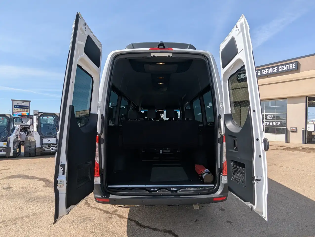 Mercedes-Benz Sprinter снимка Mercedes-Benz Sprinter