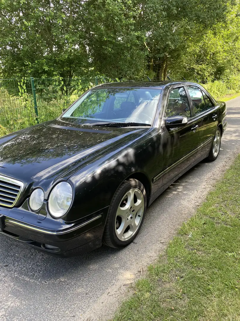 Mercedes-Benz E 270 E 270 CDI (210.016) Zwart - 2