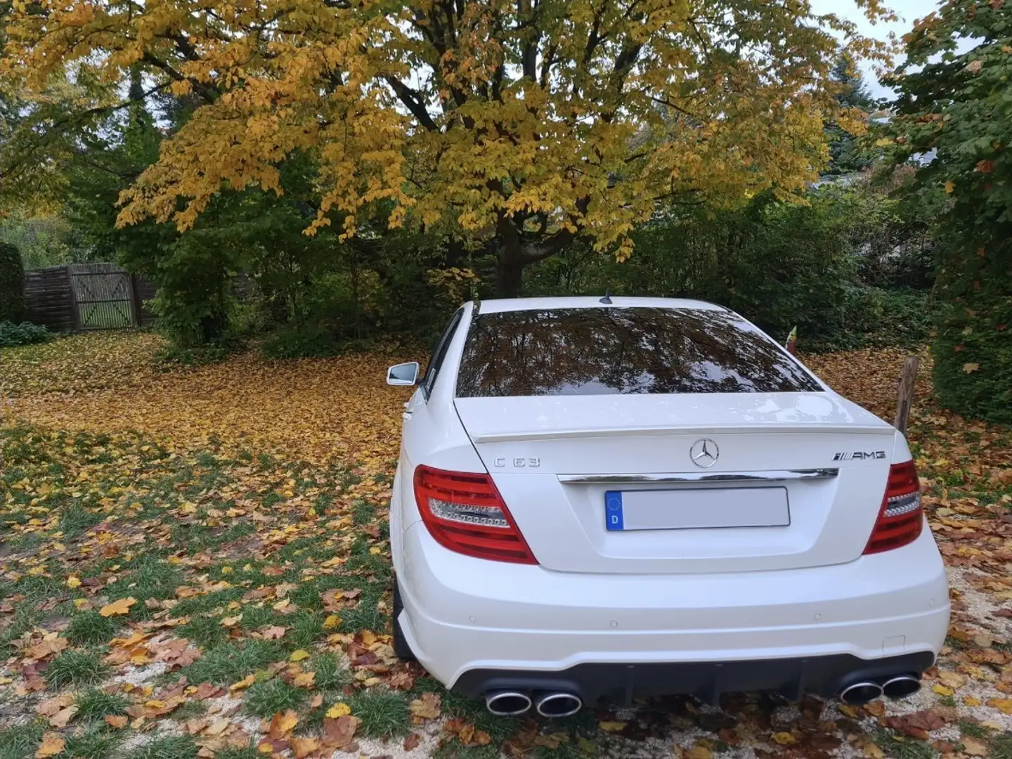 Mercedes-Benz C 63 AMG SPEEDSHIFT MCT White - 1