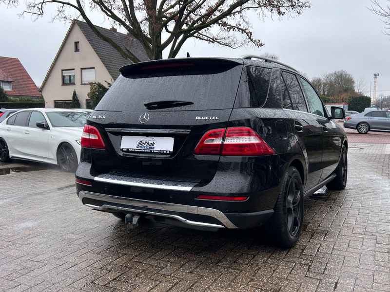 Mercedes-Benz ML 350 CDI BlueTec — photo 9