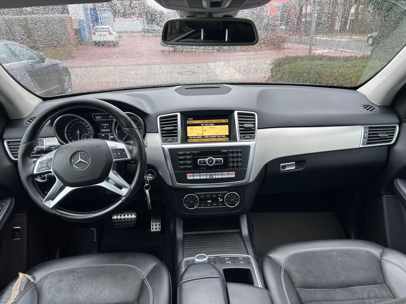 Mercedes-Benz ML 350 CDI BlueTec — photo 12