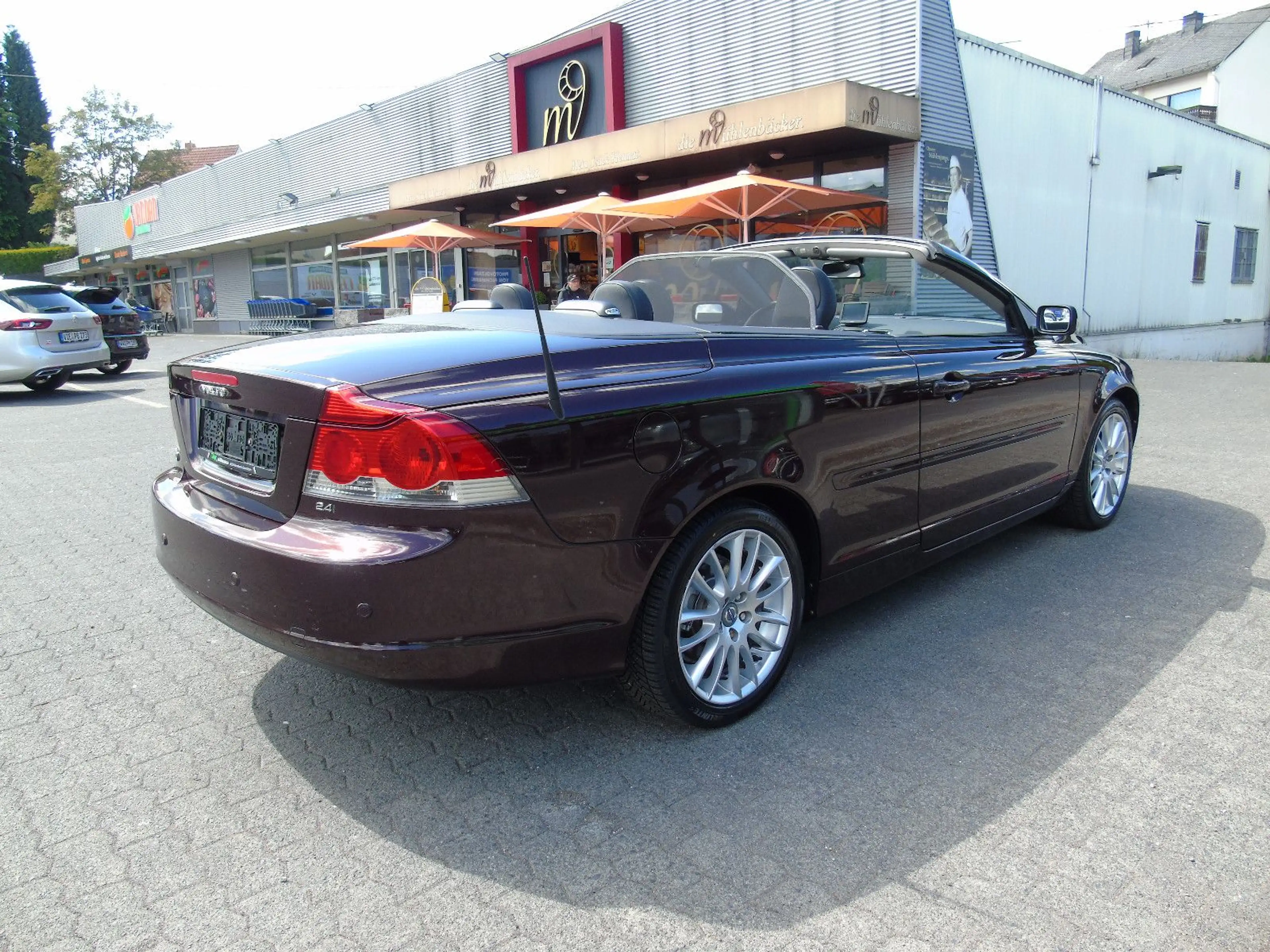Volvo C70 Cabriolet 2.4 Momentum Automatik *NAVI*KLIMA — photo 8