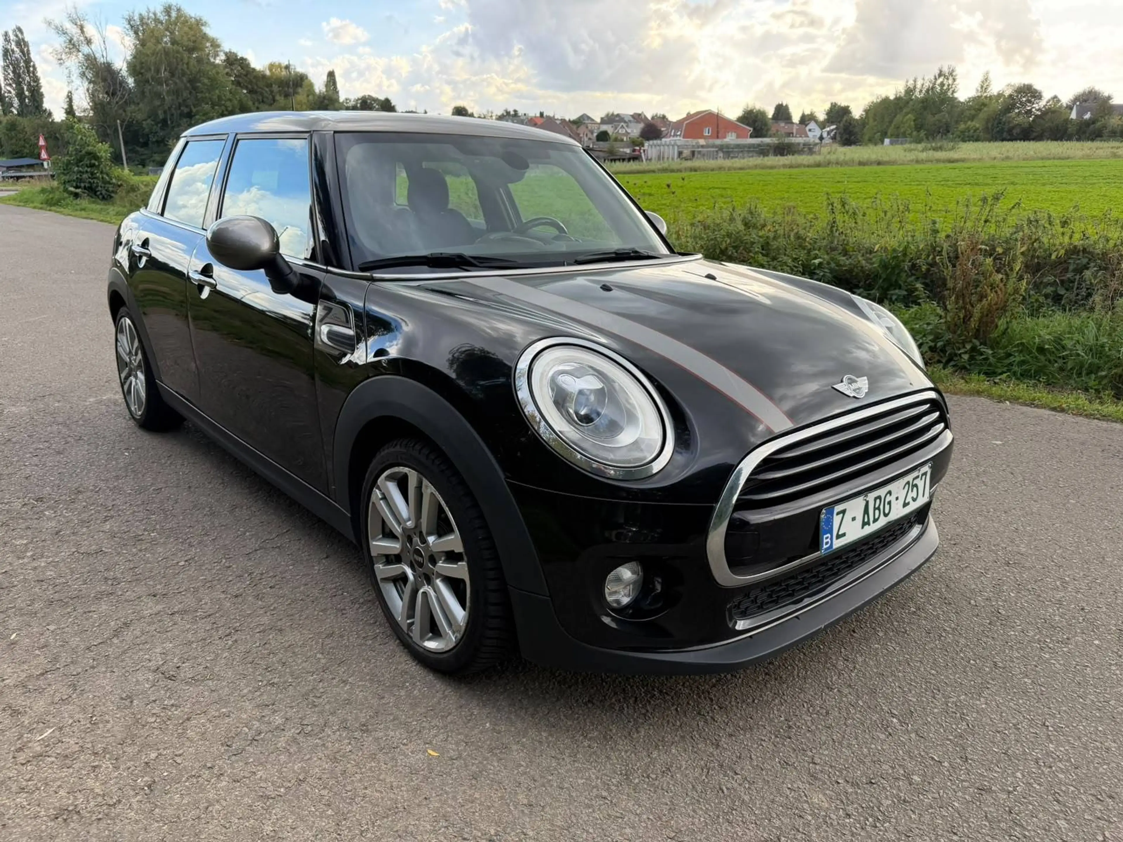 MINI Cooper D Mini 1.5 D Cooper — photo 5