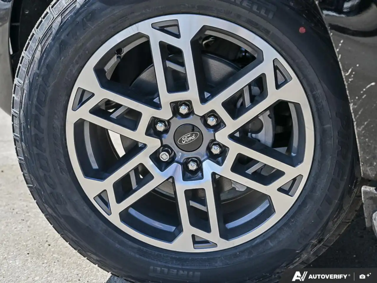 Ford Expedition снимка Ford Expedition