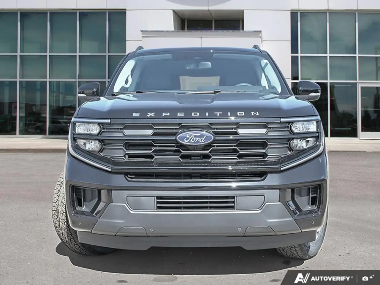 Ford Expedition снимка Ford Expedition