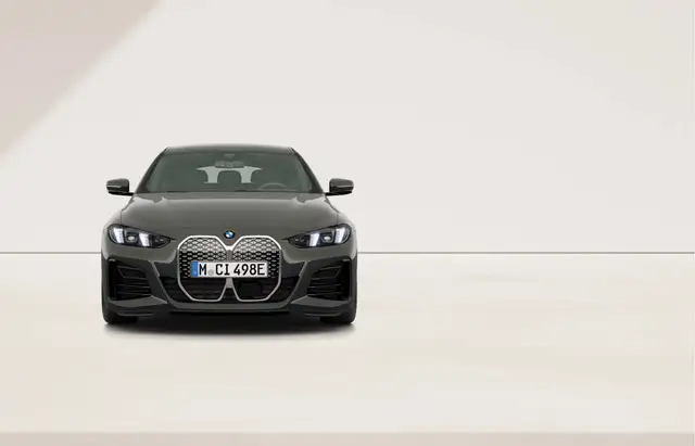 BMW I4 view 5