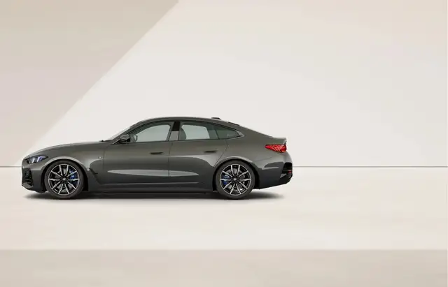 BMW I4 view 11