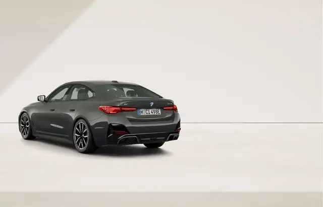 BMW I4 view 10