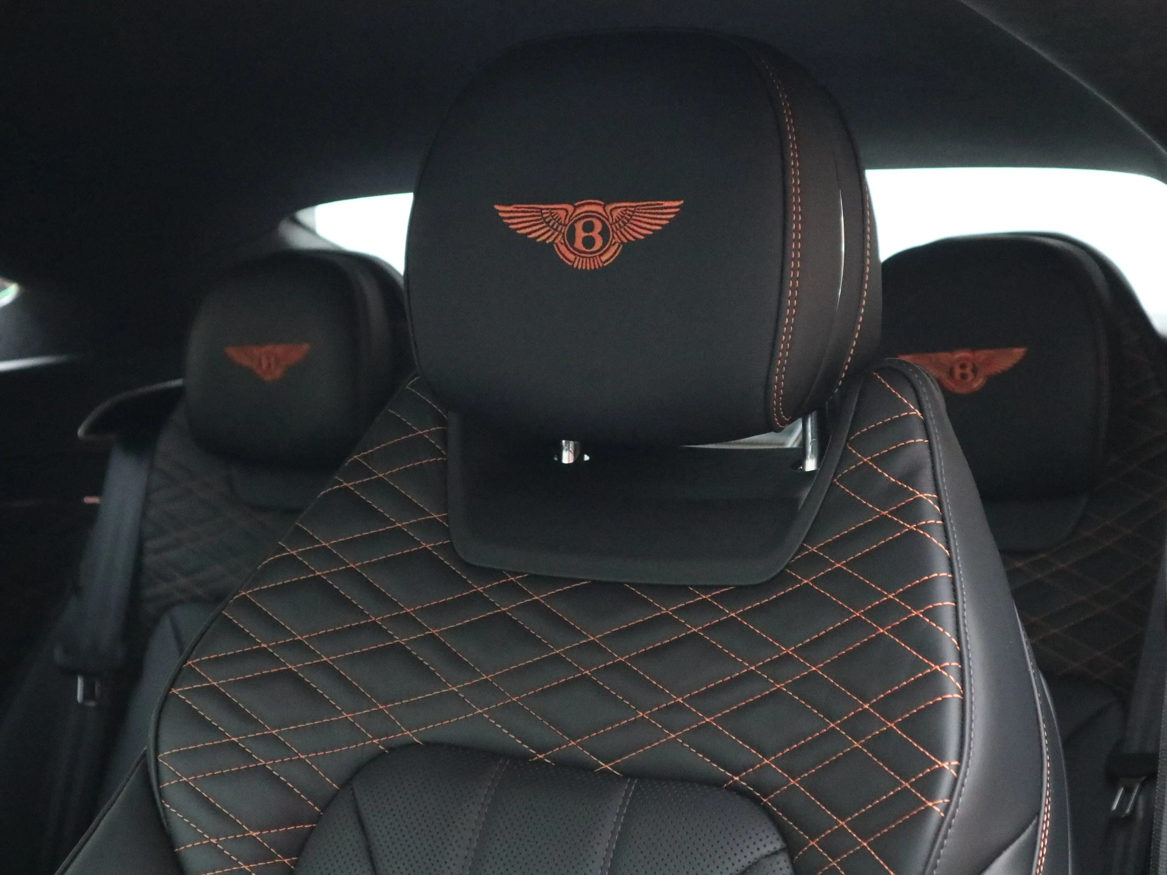 Bentley Continental GT V8 Hybrid *MY26*Mandarin Stitching* — photo 13