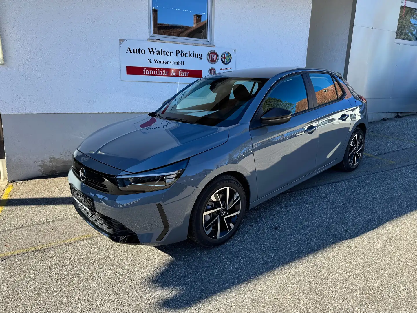 Opel Corsa 1.2 Edition SHZG*PDC*LED*APPLE Carplay Grau - 1