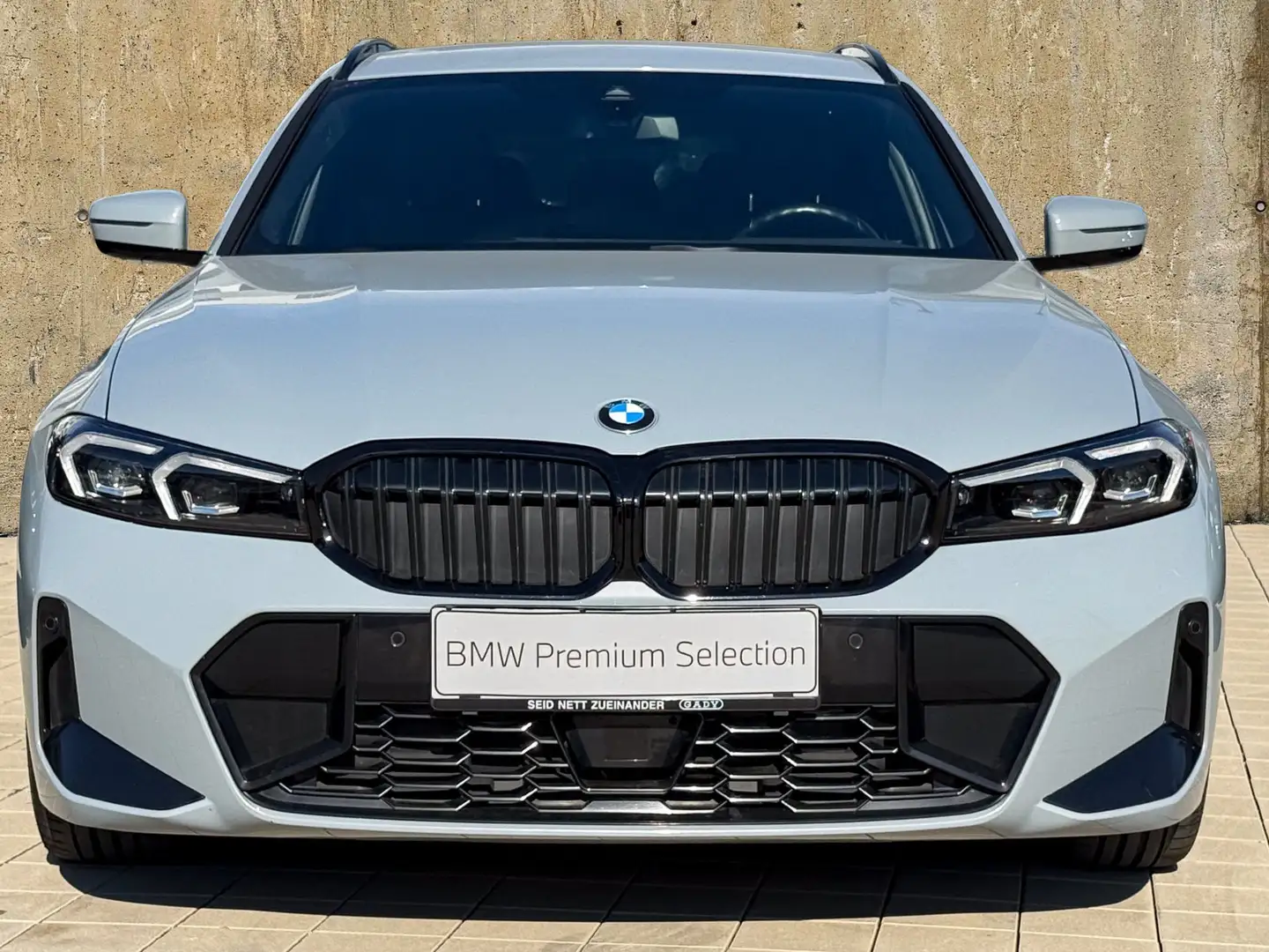 BMW 320 d xDrive M-Sportpaket Pro Grau - 2