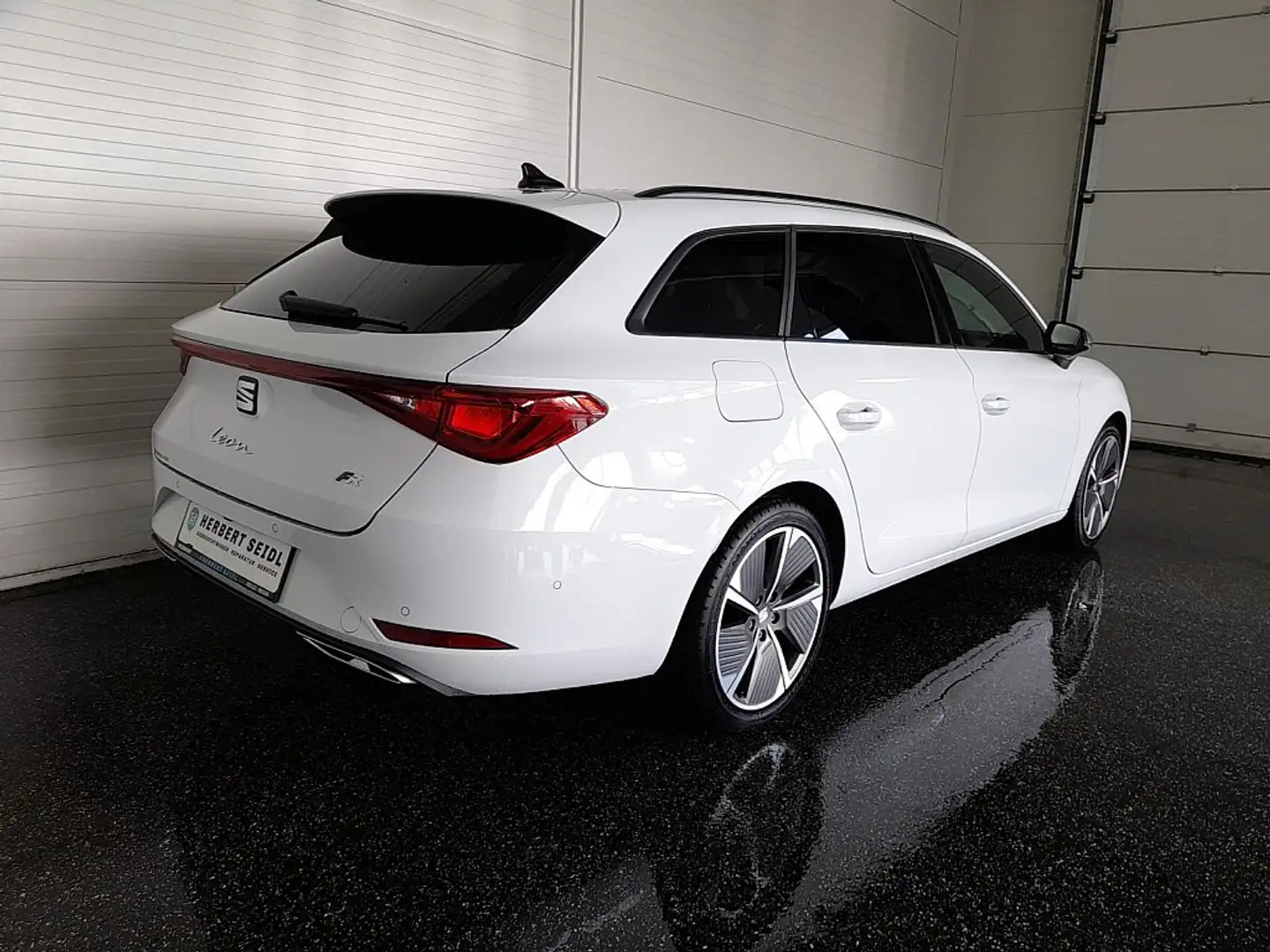 SEAT Leon ST FR-LINE 2,0 TDI DSG *18 ZOLL / VOLL-LED / VI... Weiß - 2