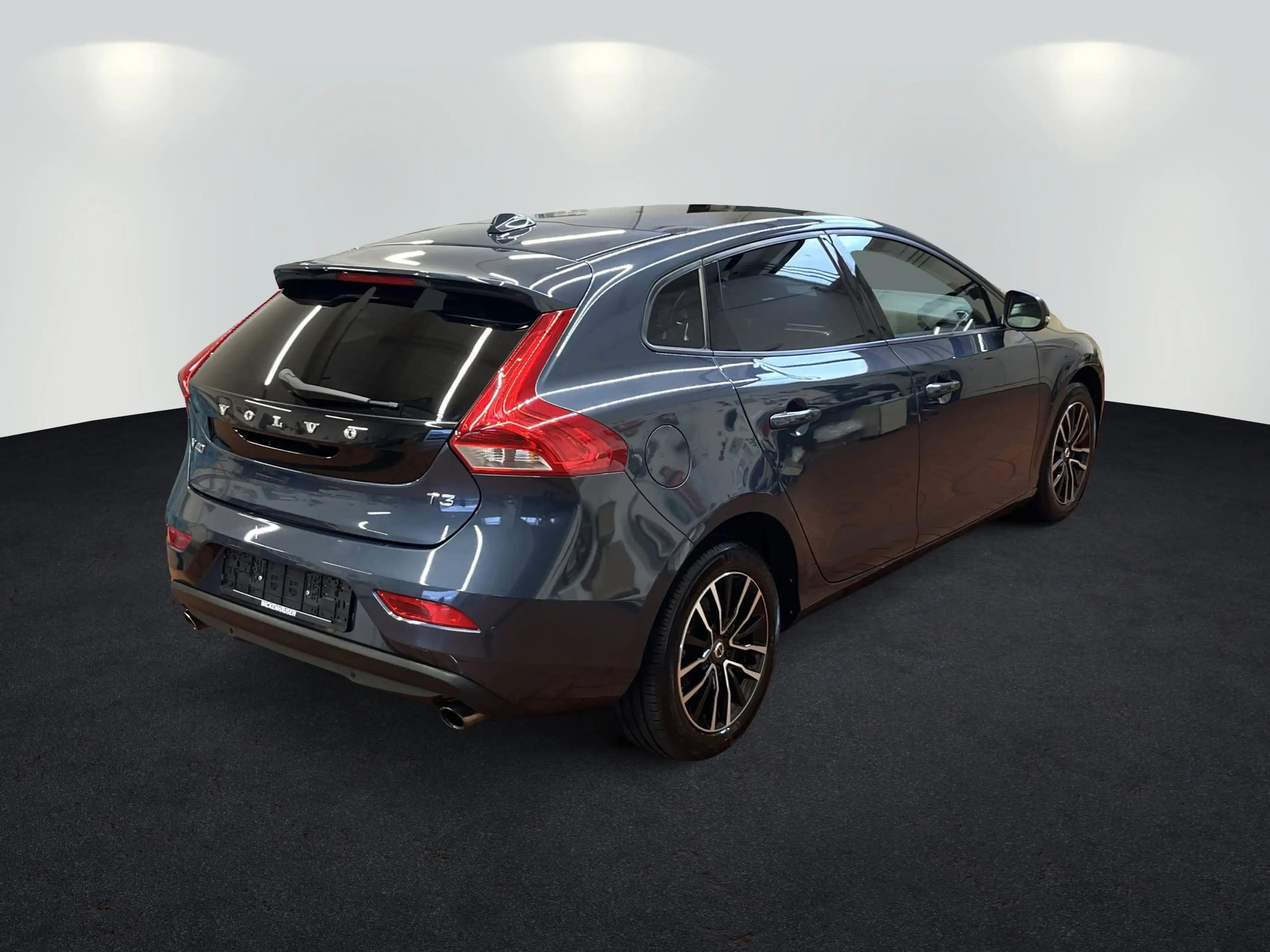 Volvo V40 T3 2.0 Momentum LED+Navi+Pano+Kamera+SHZ — photo 4
