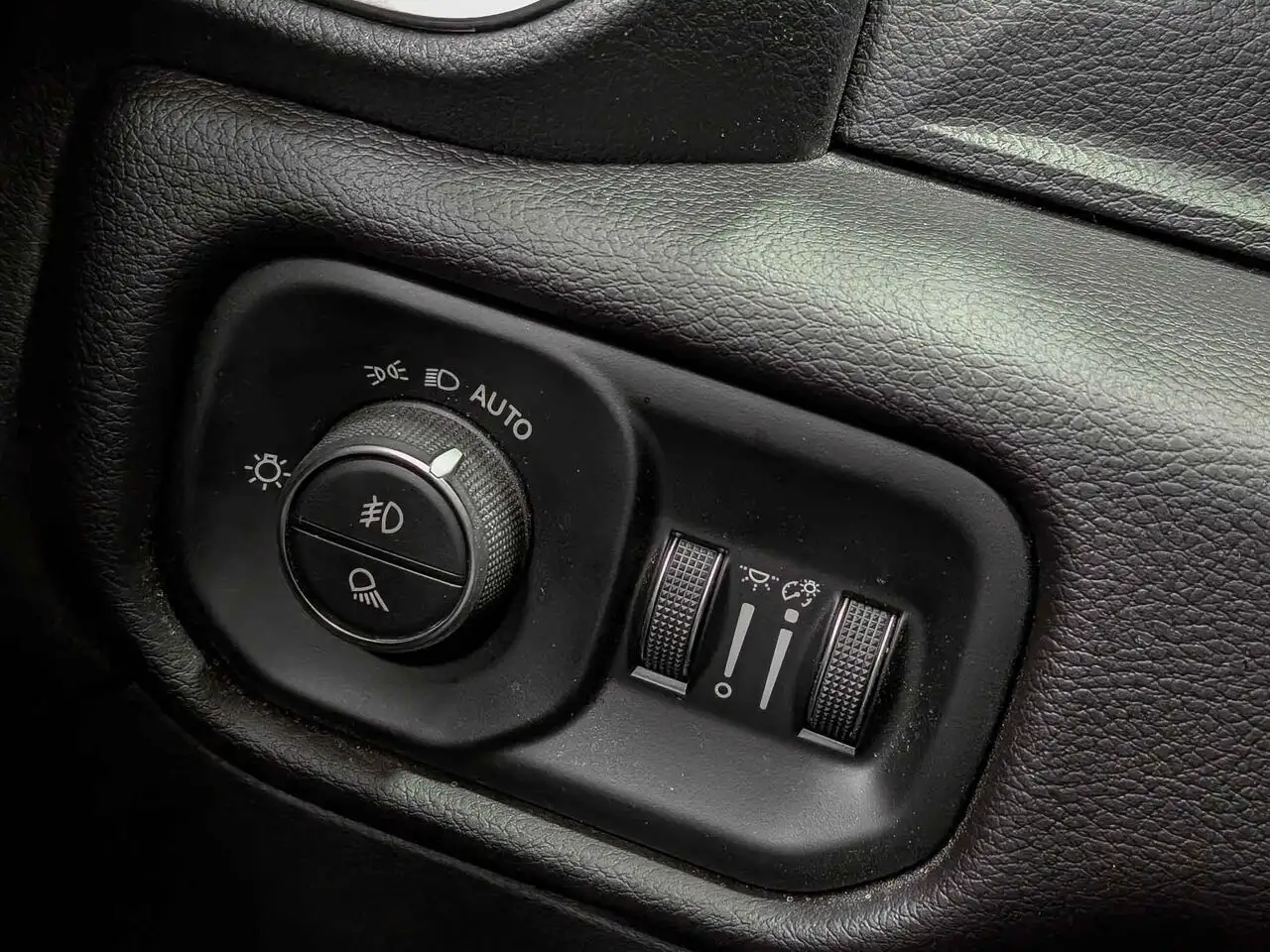 RAM 2500 photo RAM 2500