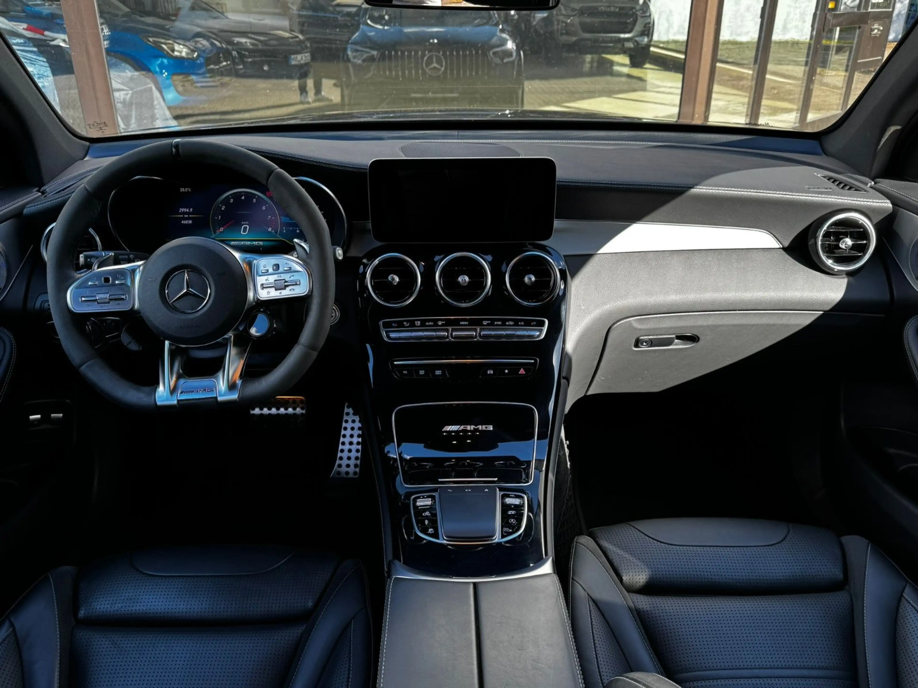 Mercedes-Benz GLC 63 AMG 4Matic — photo 12