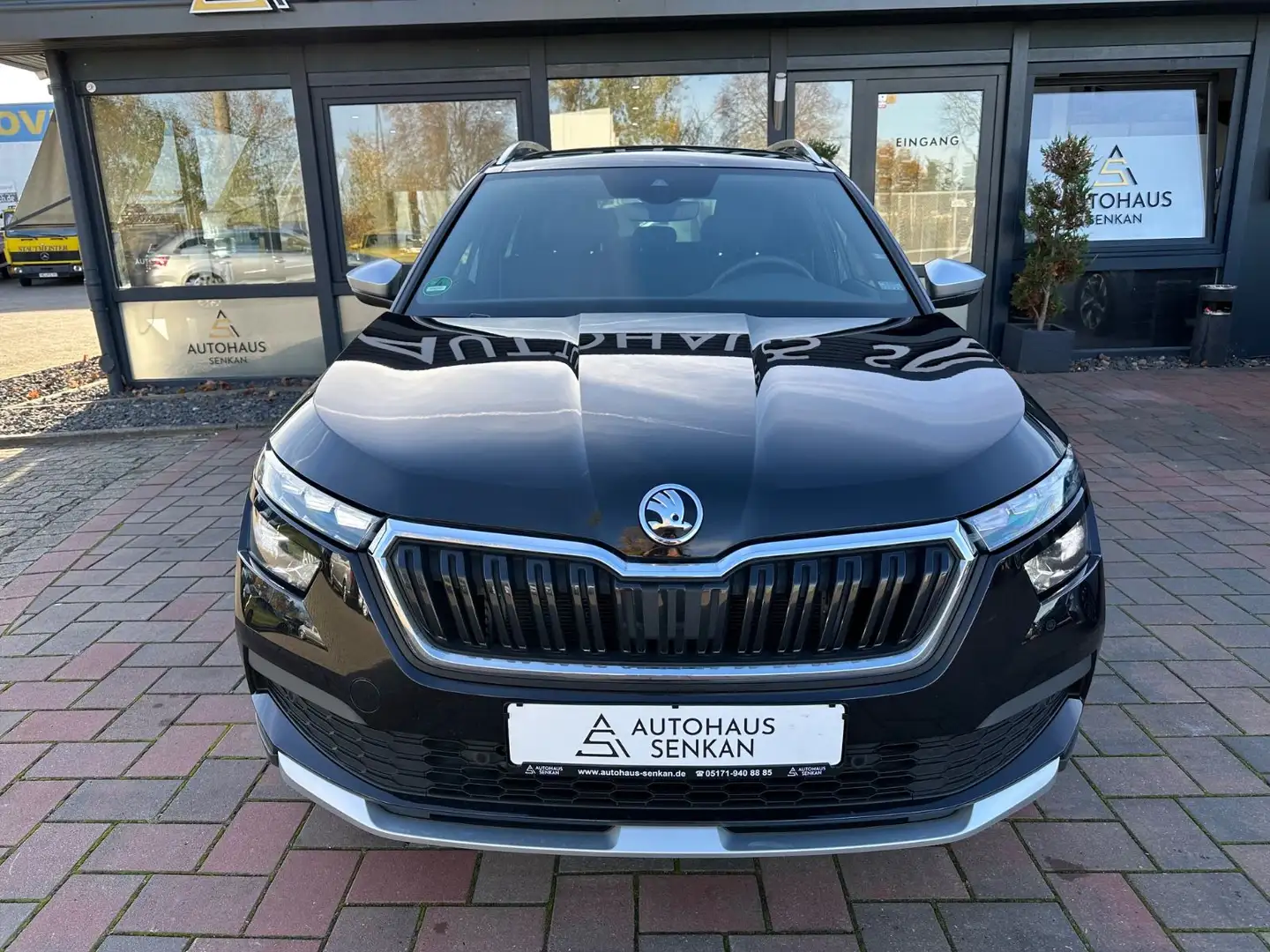 Skoda Kamiq 1.5 TSI DSG Scout*PANORAMA*AHK*LED*ACC* Noir - 2