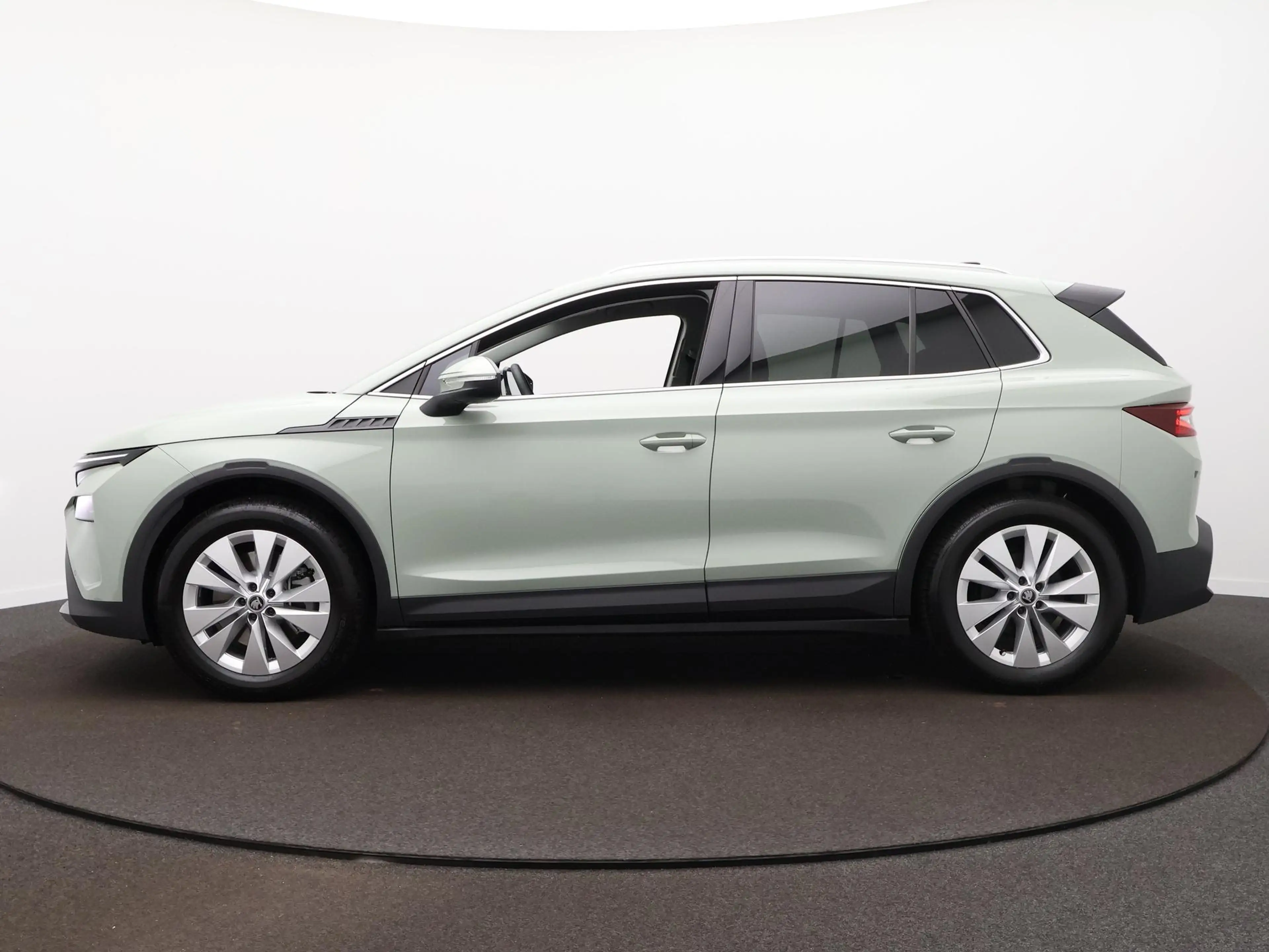 Skoda Elroq Business Edition Elektromotor 210 kW / 286 PK SUV — photo 8