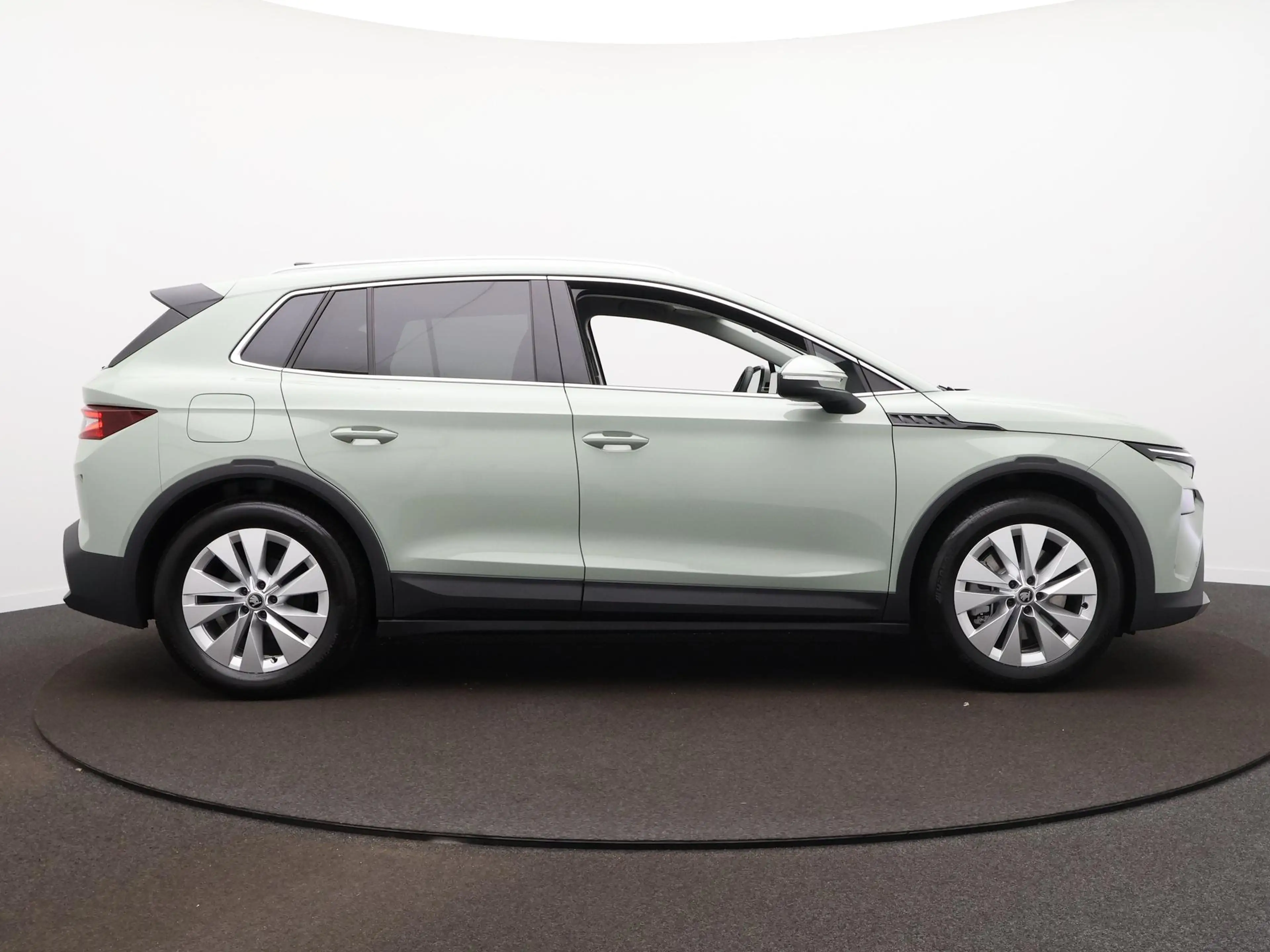 Skoda Elroq Business Edition Elektromotor 210 kW / 286 PK SUV — photo 4