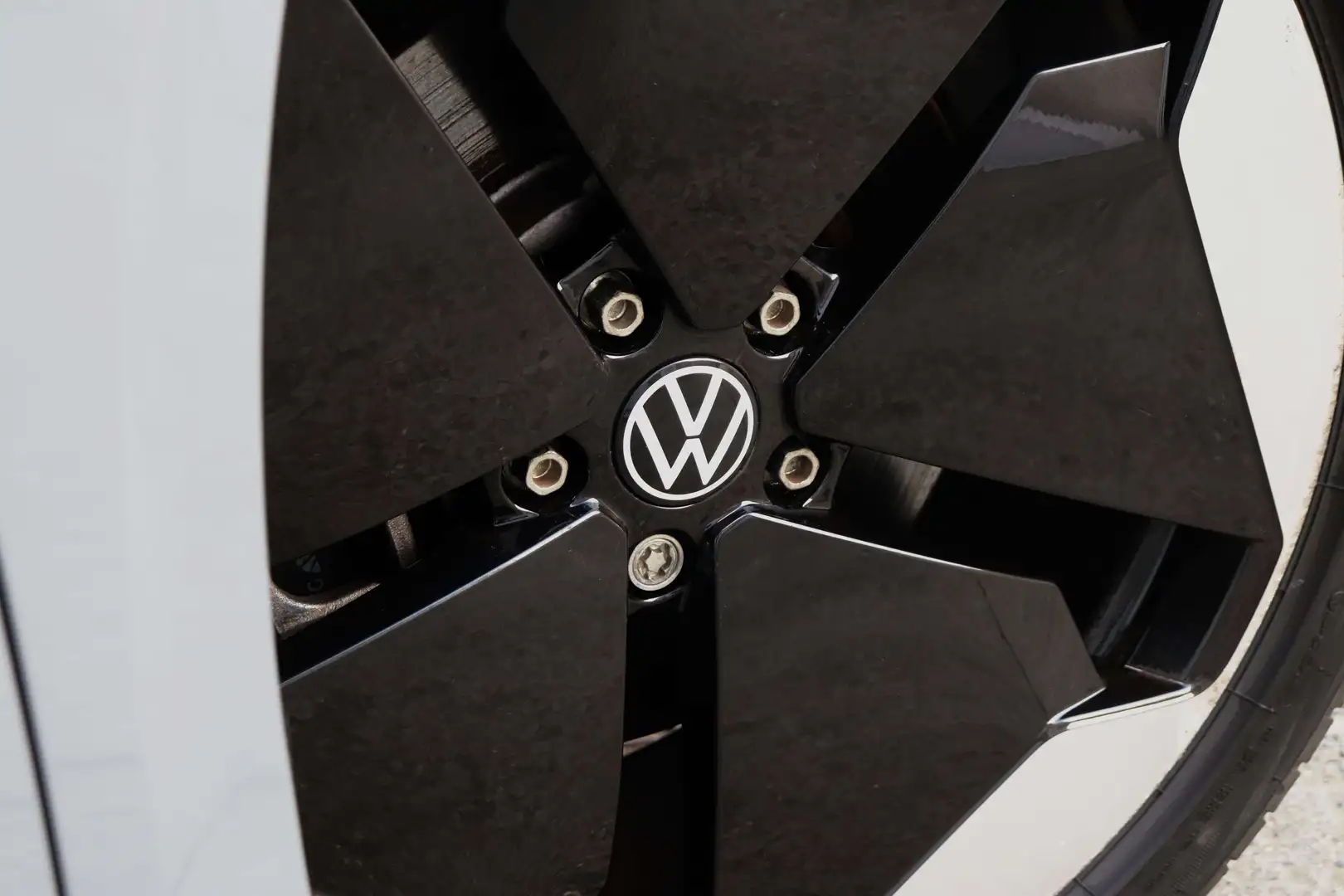 Volkswagen ID.3 1st Max -HUD/Pano/Matrix/Massage/BlindSpot/Keyless Gris - 2