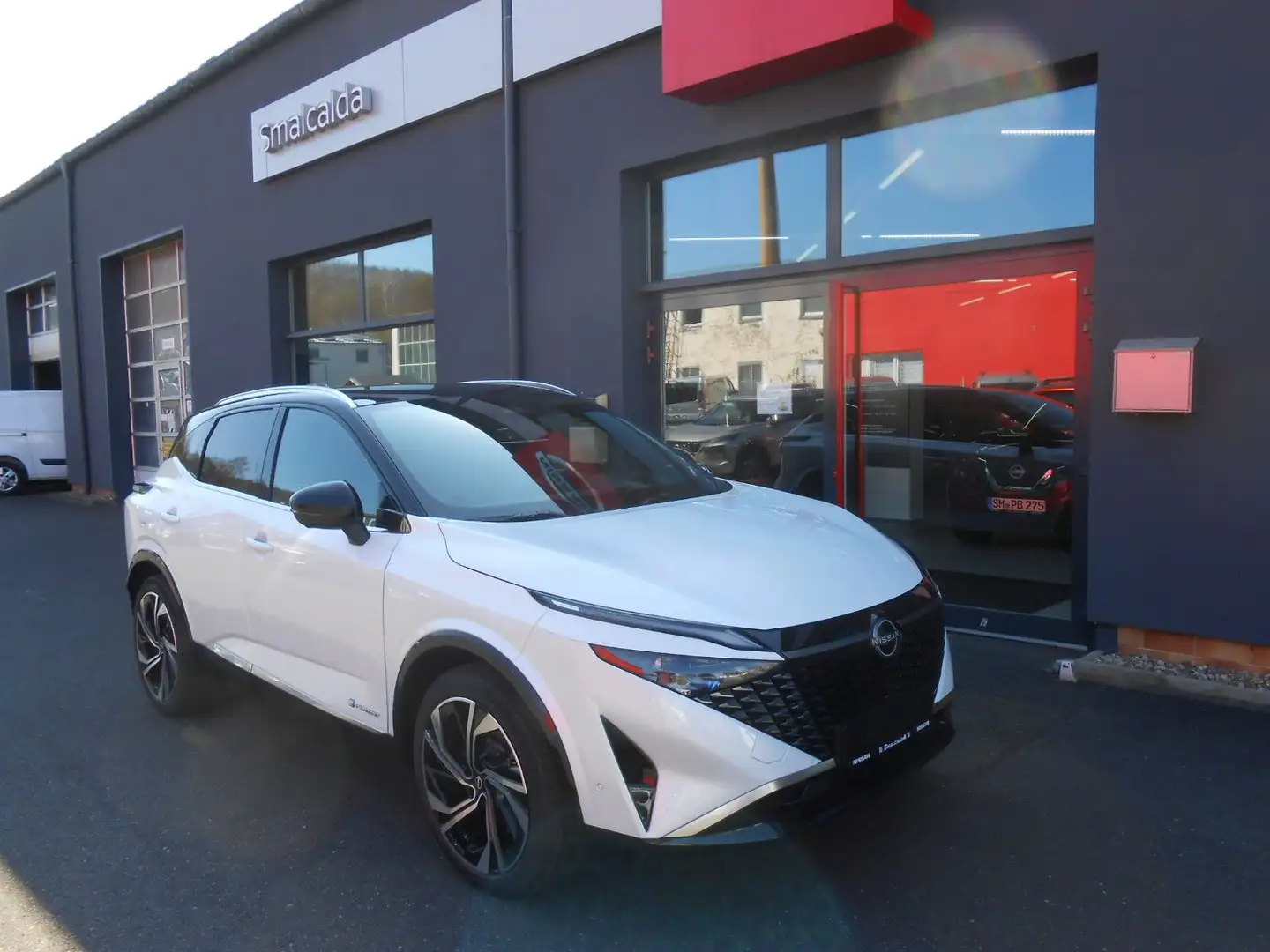 Nissan Qashqai Tekna+ e-Power*PANO*LEDER*BOSE*WINTER PA Weiß - 1