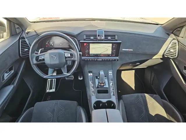 DS Automobiles DS 7 Crossback view 4