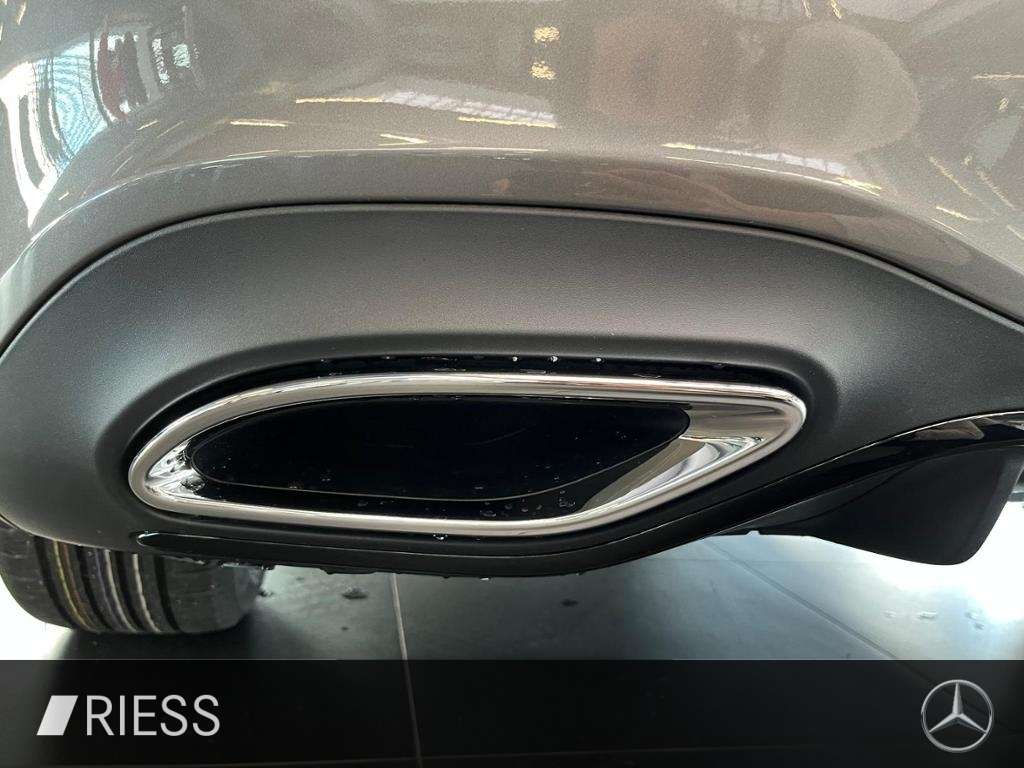Mercedes-Benz A 220