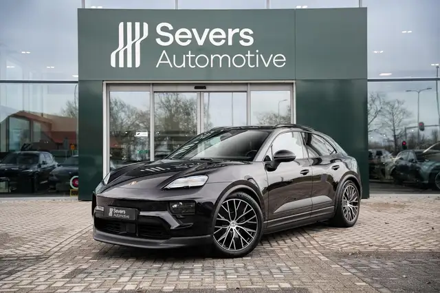 Porsche Macan 100 kWh | Luchtvering | Panoramadak | Adaptieve cr