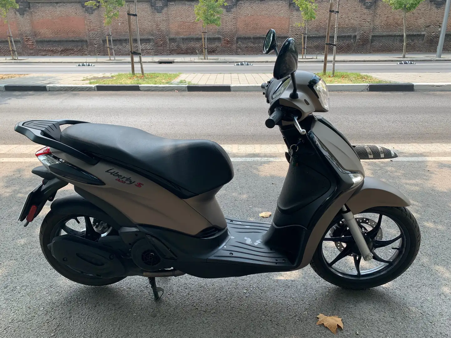 Piaggio Liberty 125 S ABS Bronce - 2