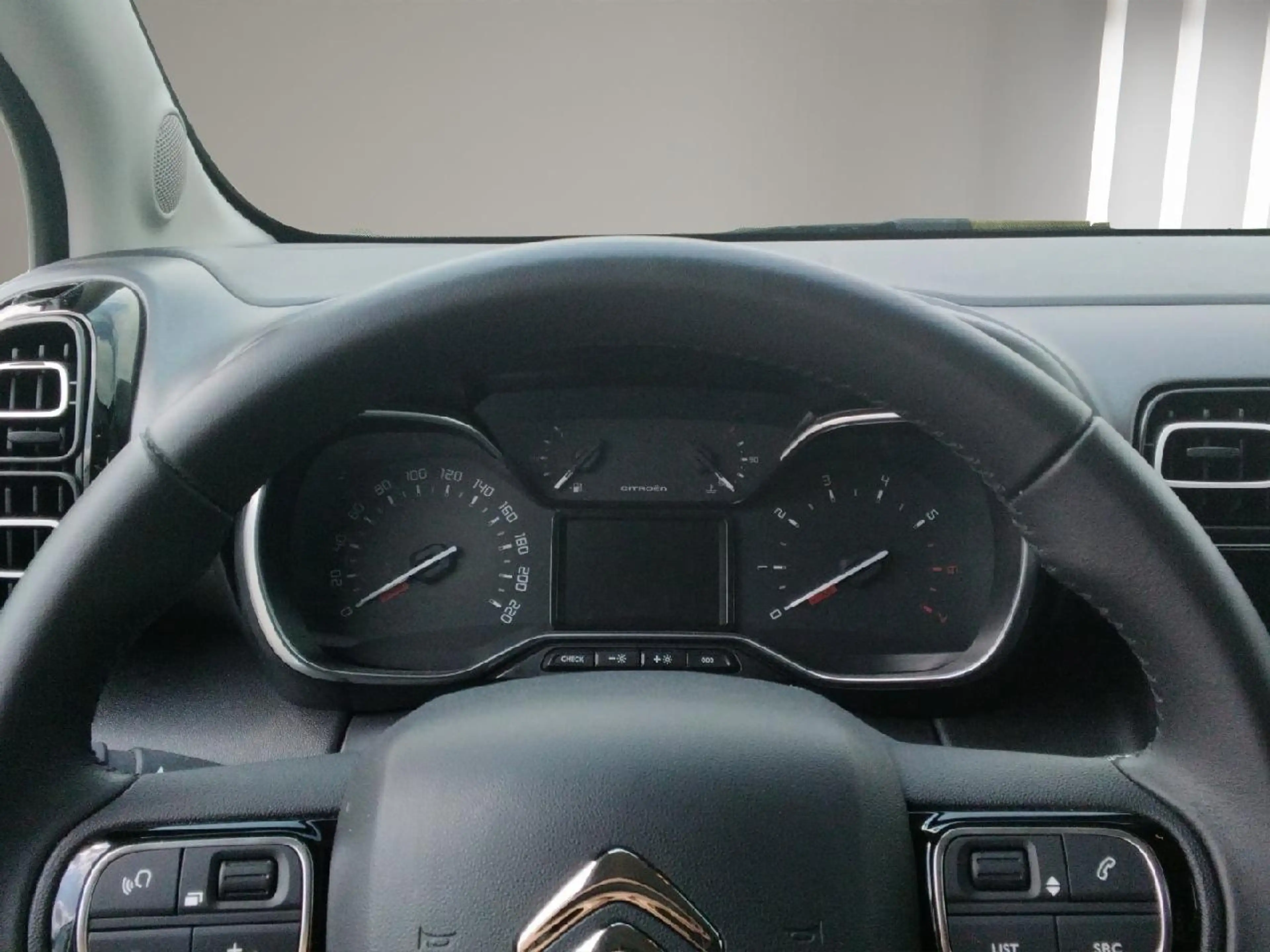 Citroen C3 Aircross Plus — photo 11