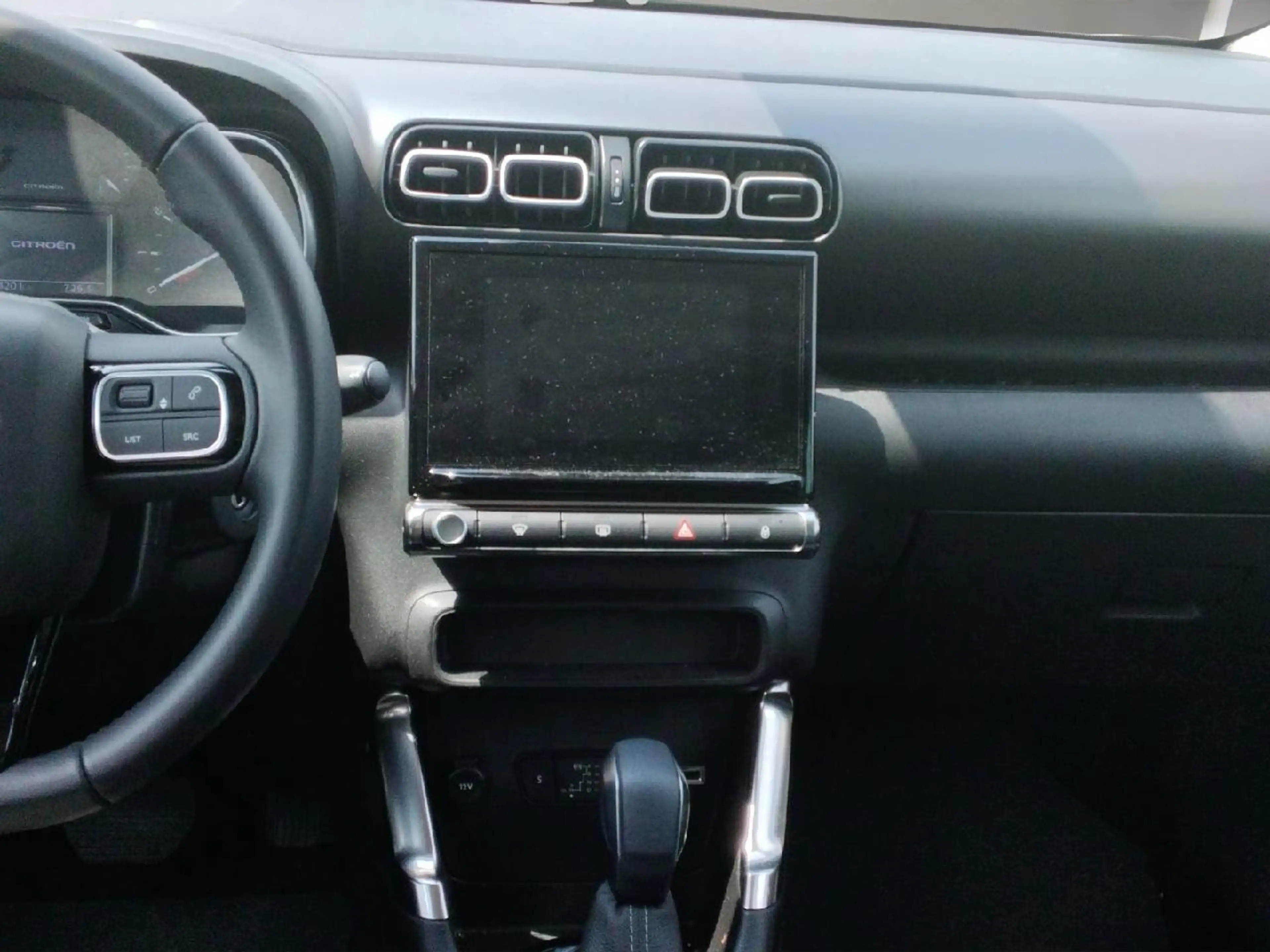 Citroen C3 Aircross Plus — photo 15