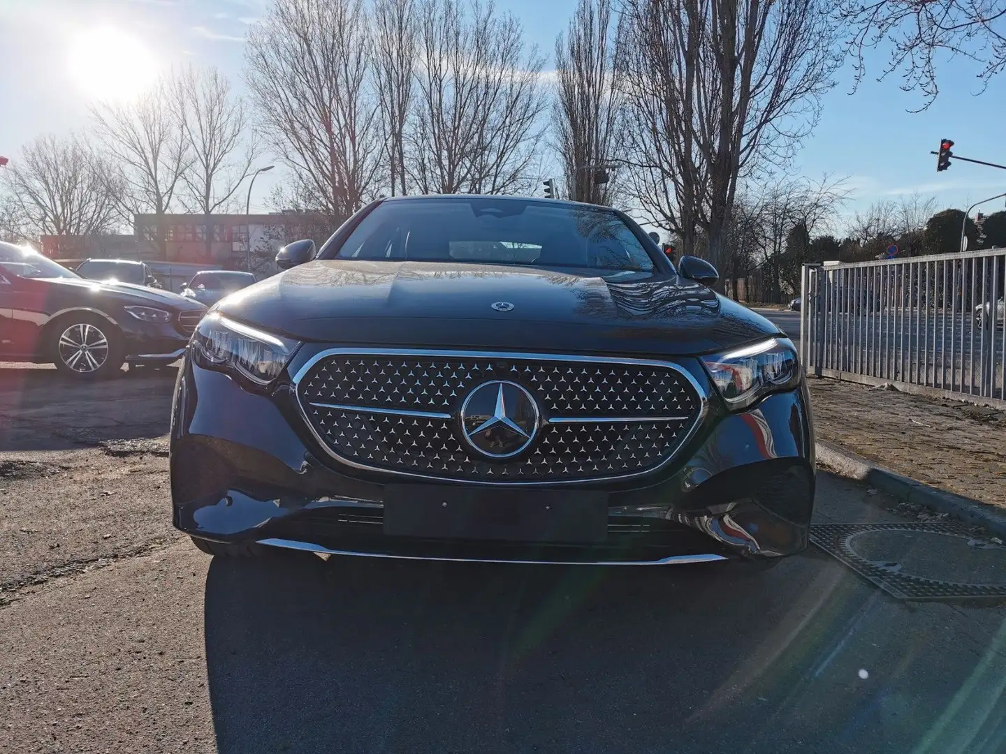 Mercedes-Benz E 300 e Avantgarde Advanced/19"/Distr/Totwinkel Grigio - 1