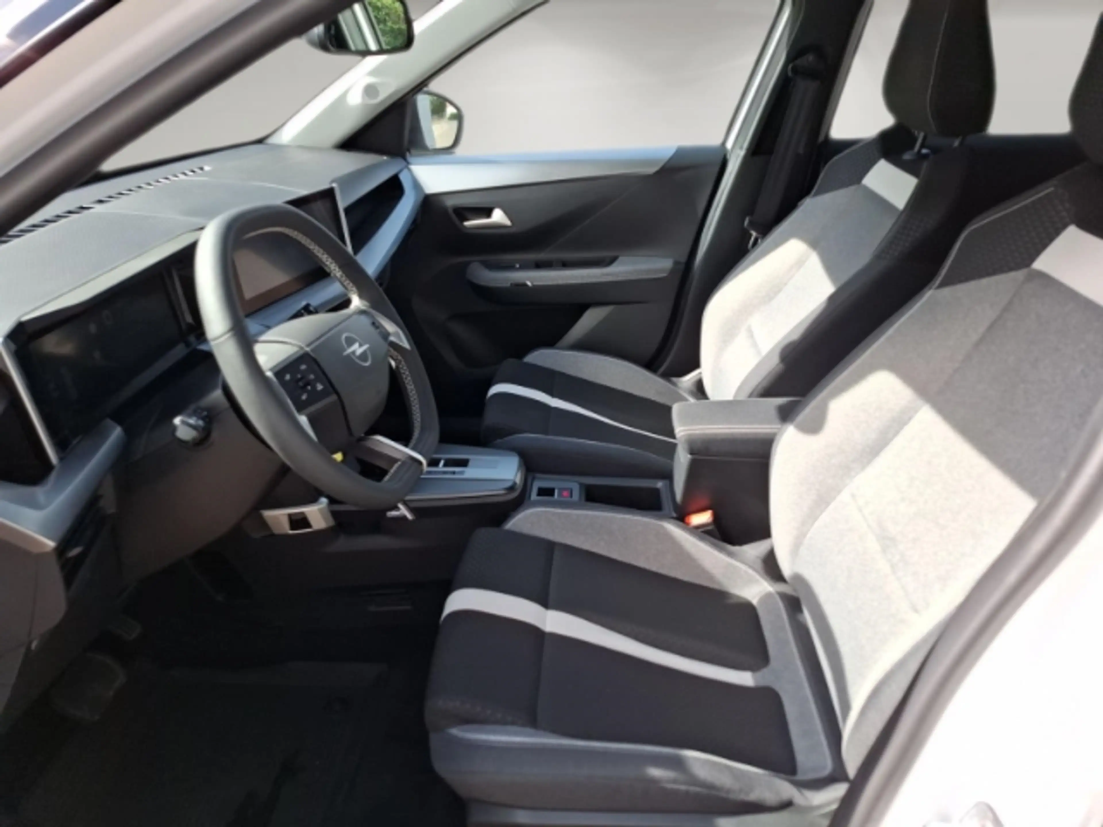 Opel Frontera GS 44 kWh/11 kW Onboard Charger/Lenkrad/Sitzheizun — photo 7