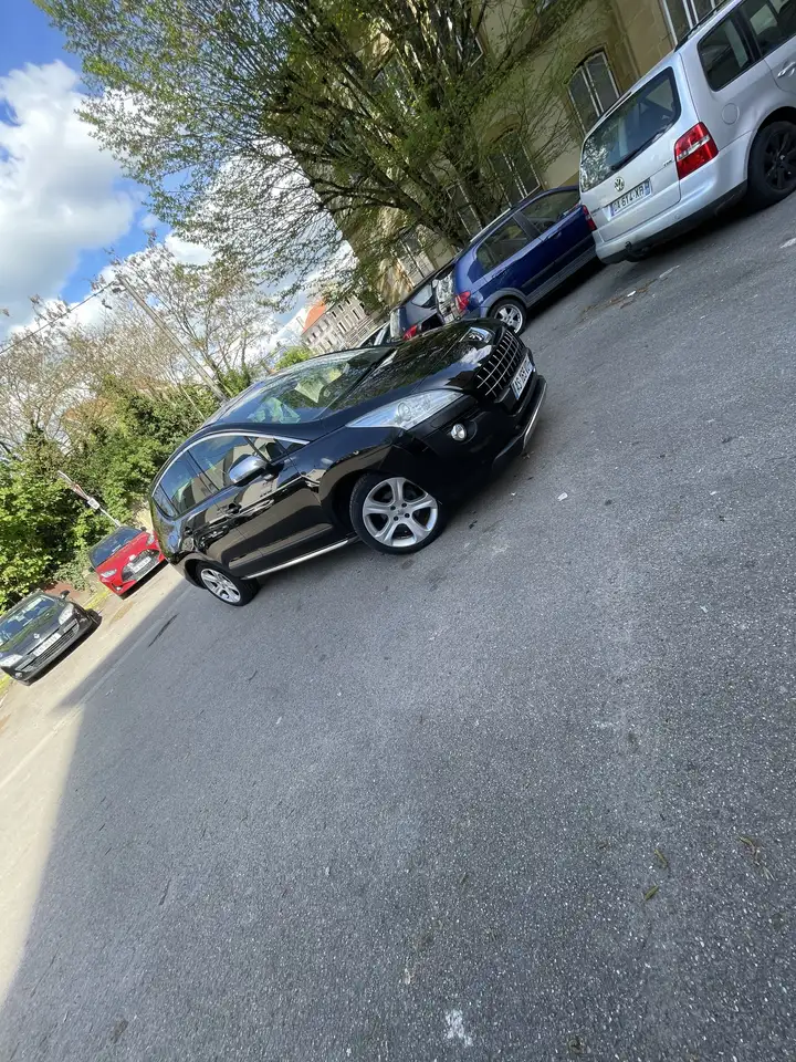 Peugeot 3008 1.6 HDi 16V 110ch FAP BMP6 BLUE LION Con