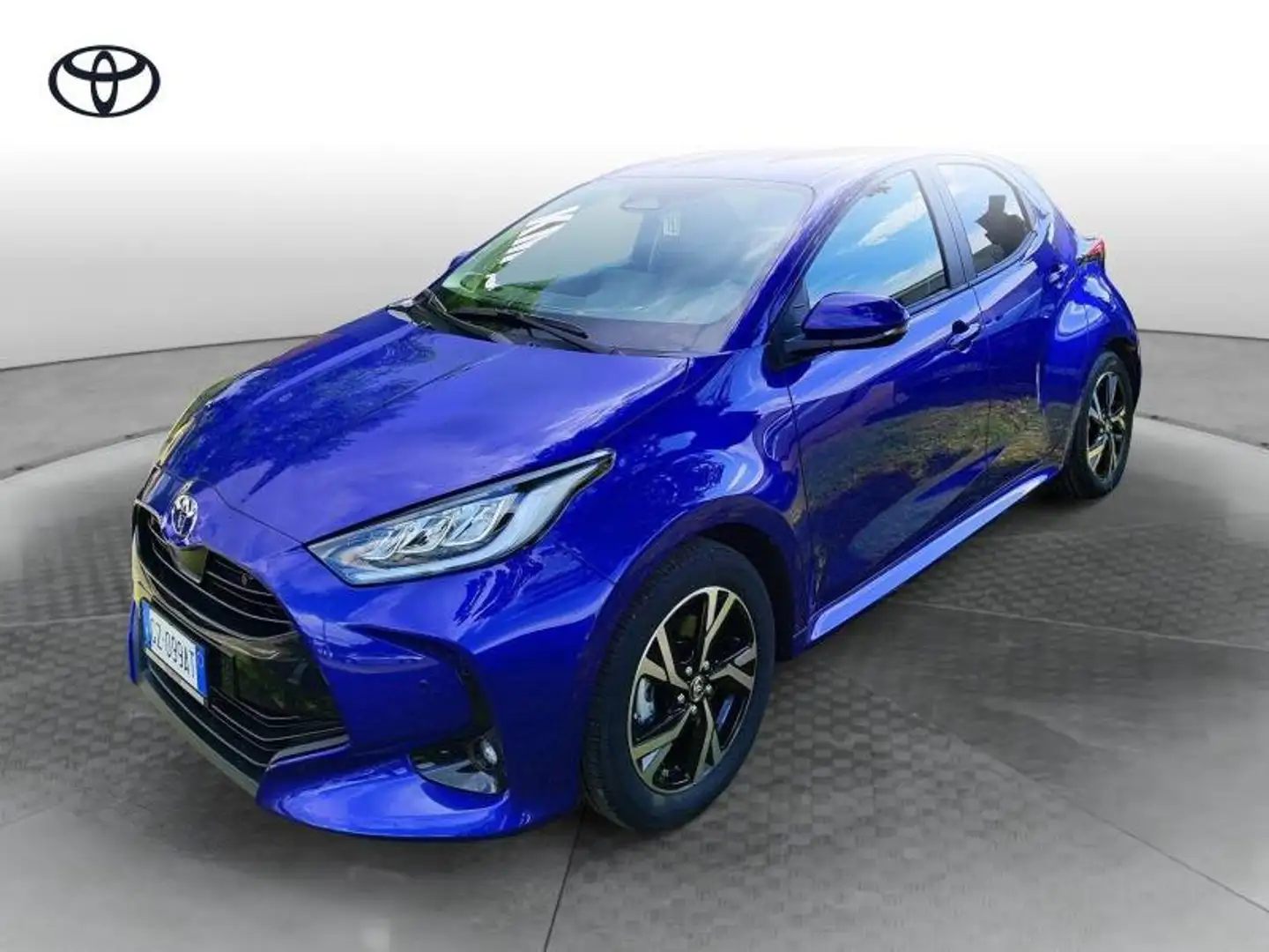 Toyota Yaris 4ª serie 1.5 Hybrid 5 porte Trend Blu/Azzurro - 1