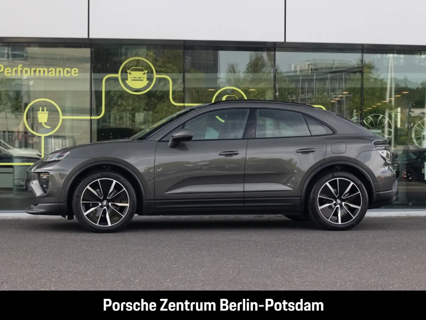 Porsche Macan 4 Abstandstempomat LED-Matrix Luftfederung Grün - 2
