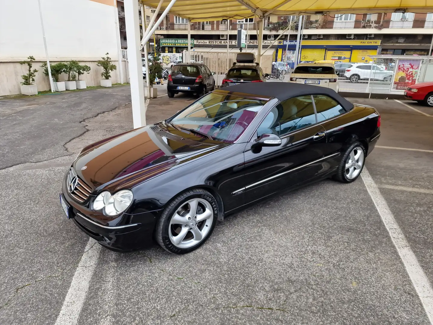 Mercedes-Benz CLK 200 CLK Cabriolet - A209 Cabrio k tps Elegance Nero - 1