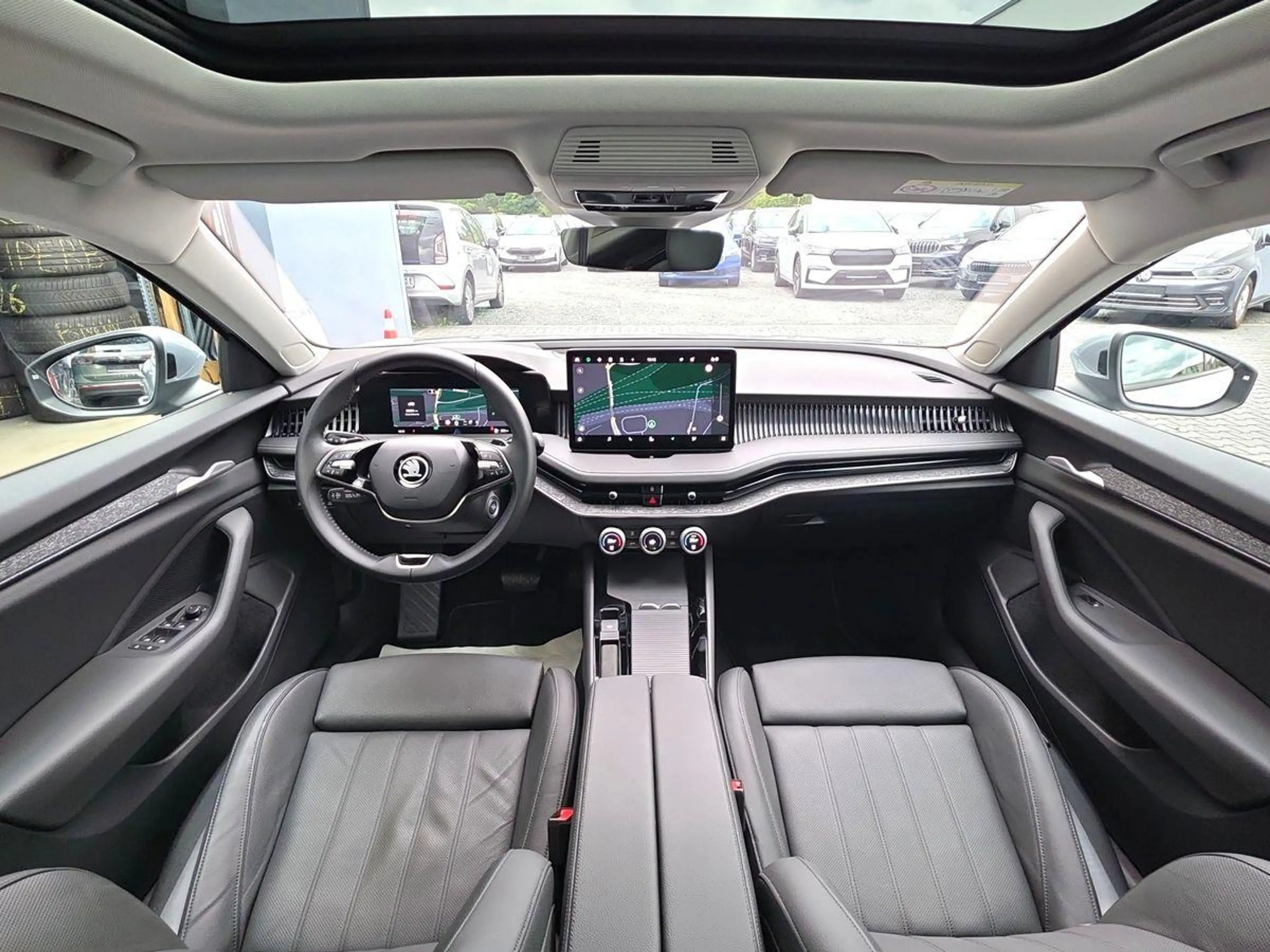Skoda Superb TDI 4x4 STNDHZ PANO AHK SITZBLF LEDER 360° — photo 14