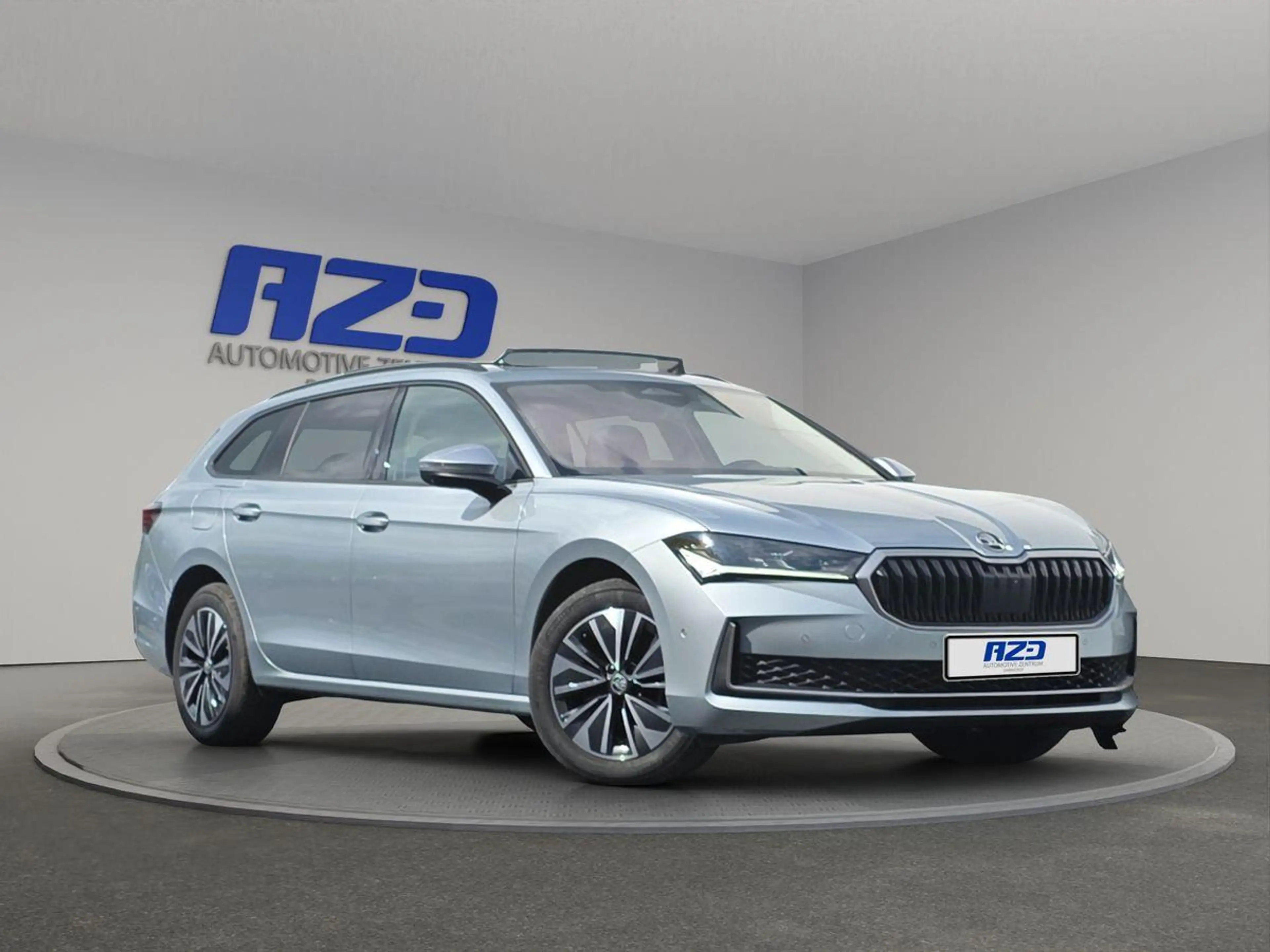 Skoda Superb TDI 4x4 STNDHZ PANO AHK SITZBLF LEDER 360° — photo 3