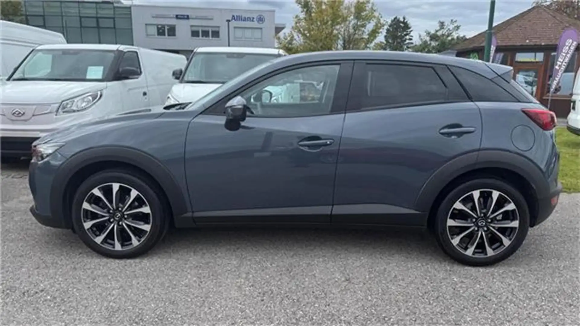 Mazda CX-3 G121 Takumi mit Online Navigation Grau - 2