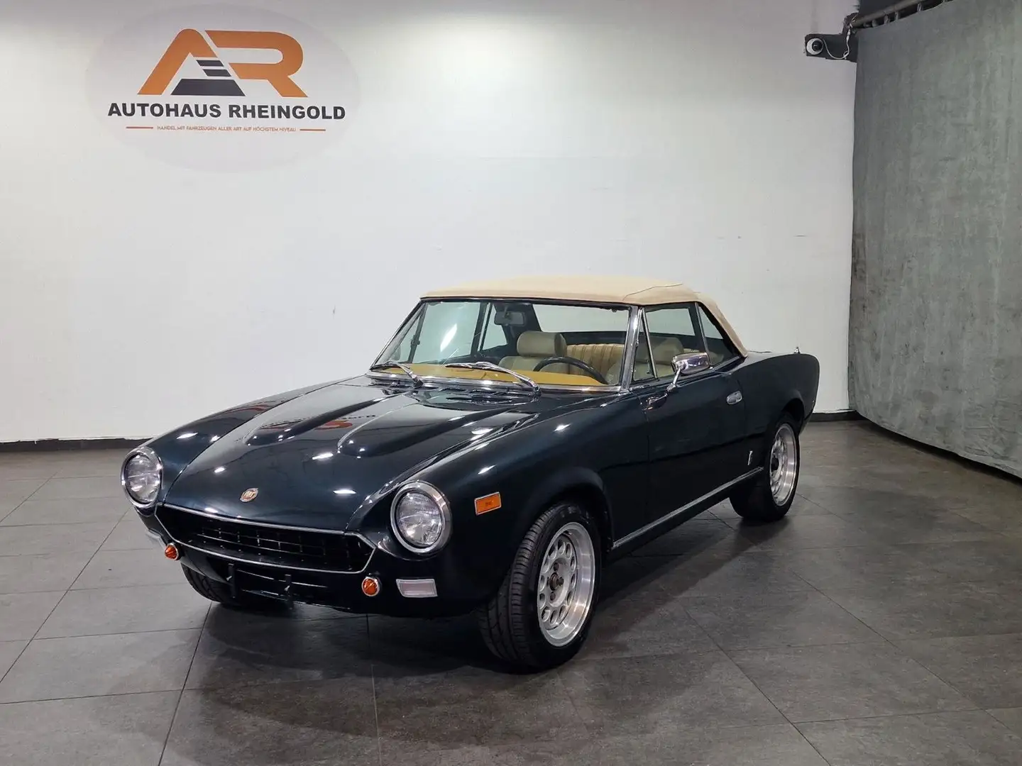 Fiat 124 Spider H-Kennzeichen Vert - 1