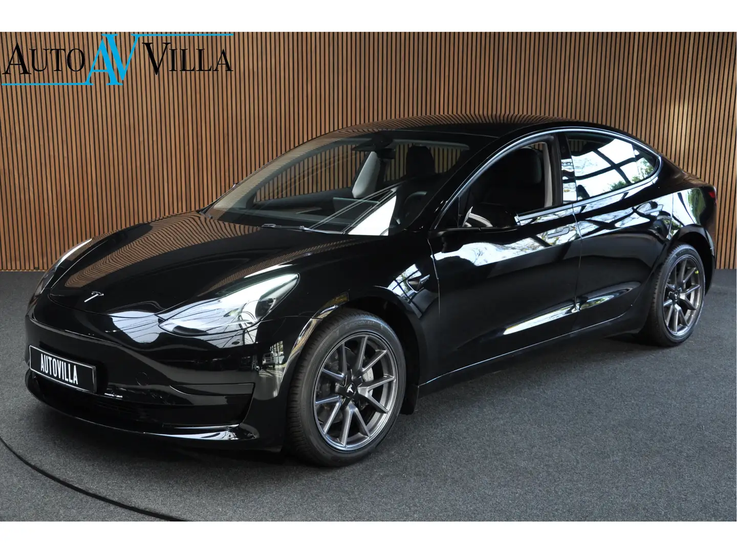 Tesla Model 3 RWD Autopilot ACC Stuurverwarm. PDC Leer Navi Pano Zwart - 1