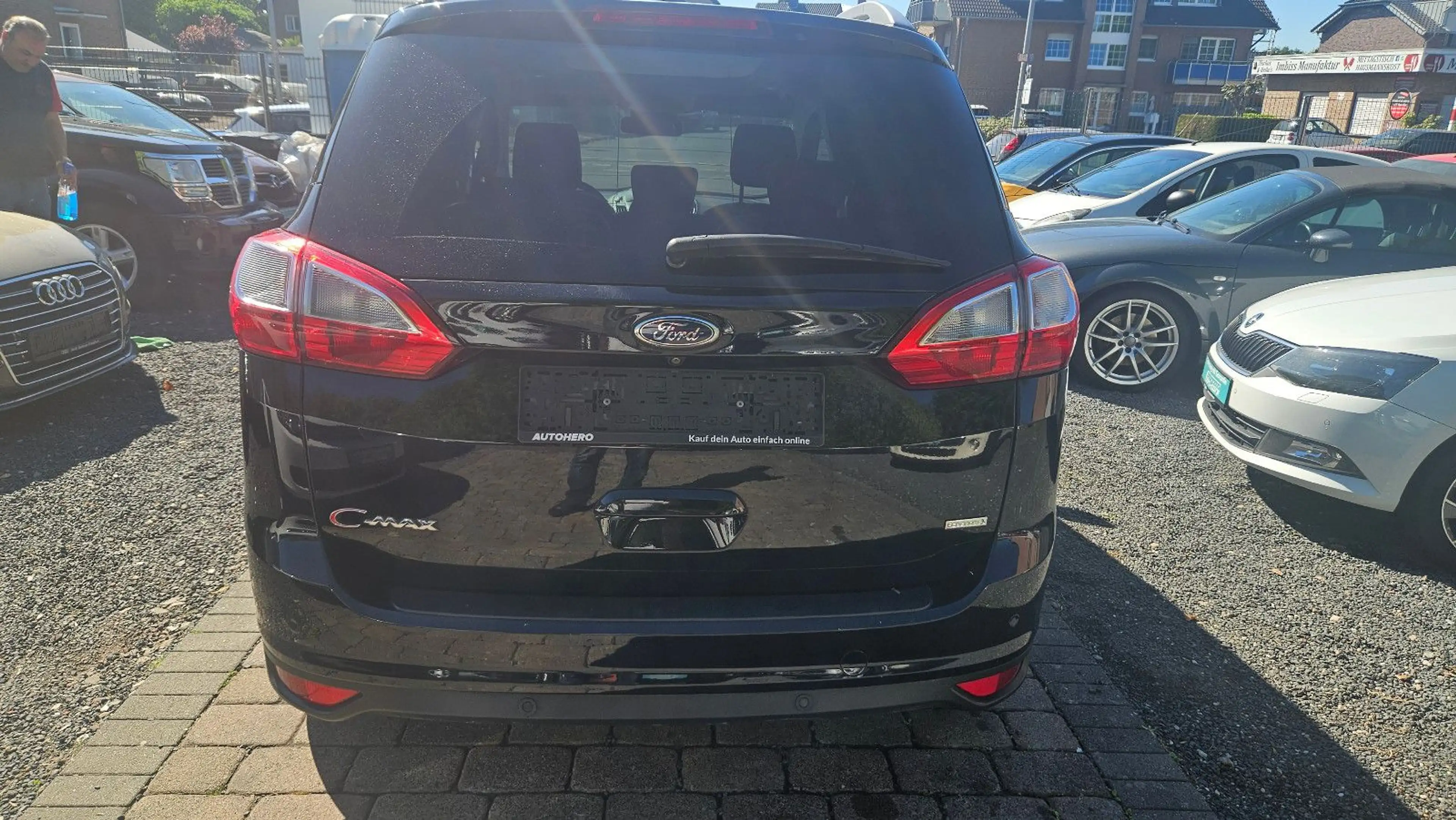Ford Grand C-Max Grand C-MAX Titanium — photo 13