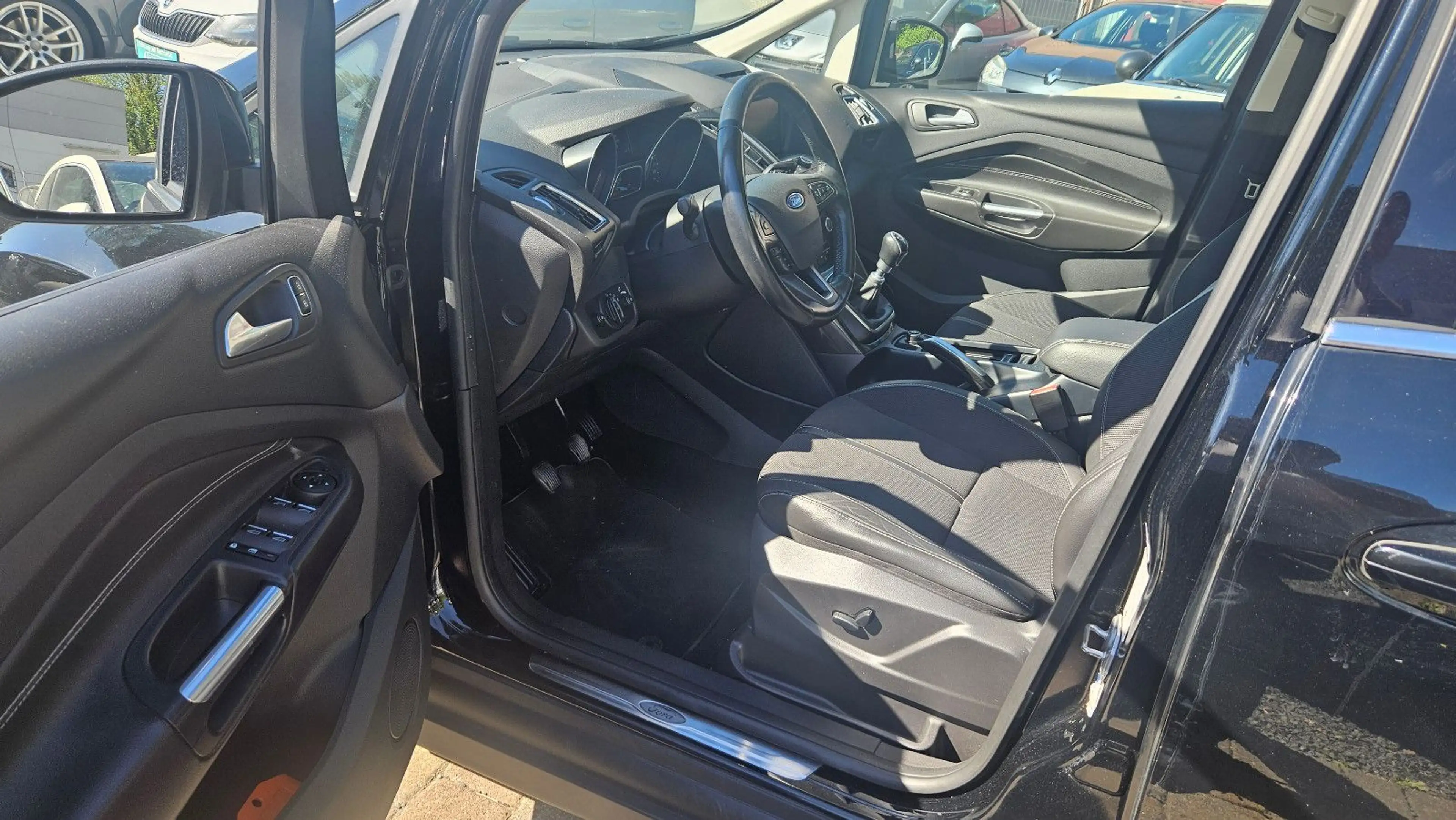 Ford Grand C-Max Grand C-MAX Titanium — photo 4