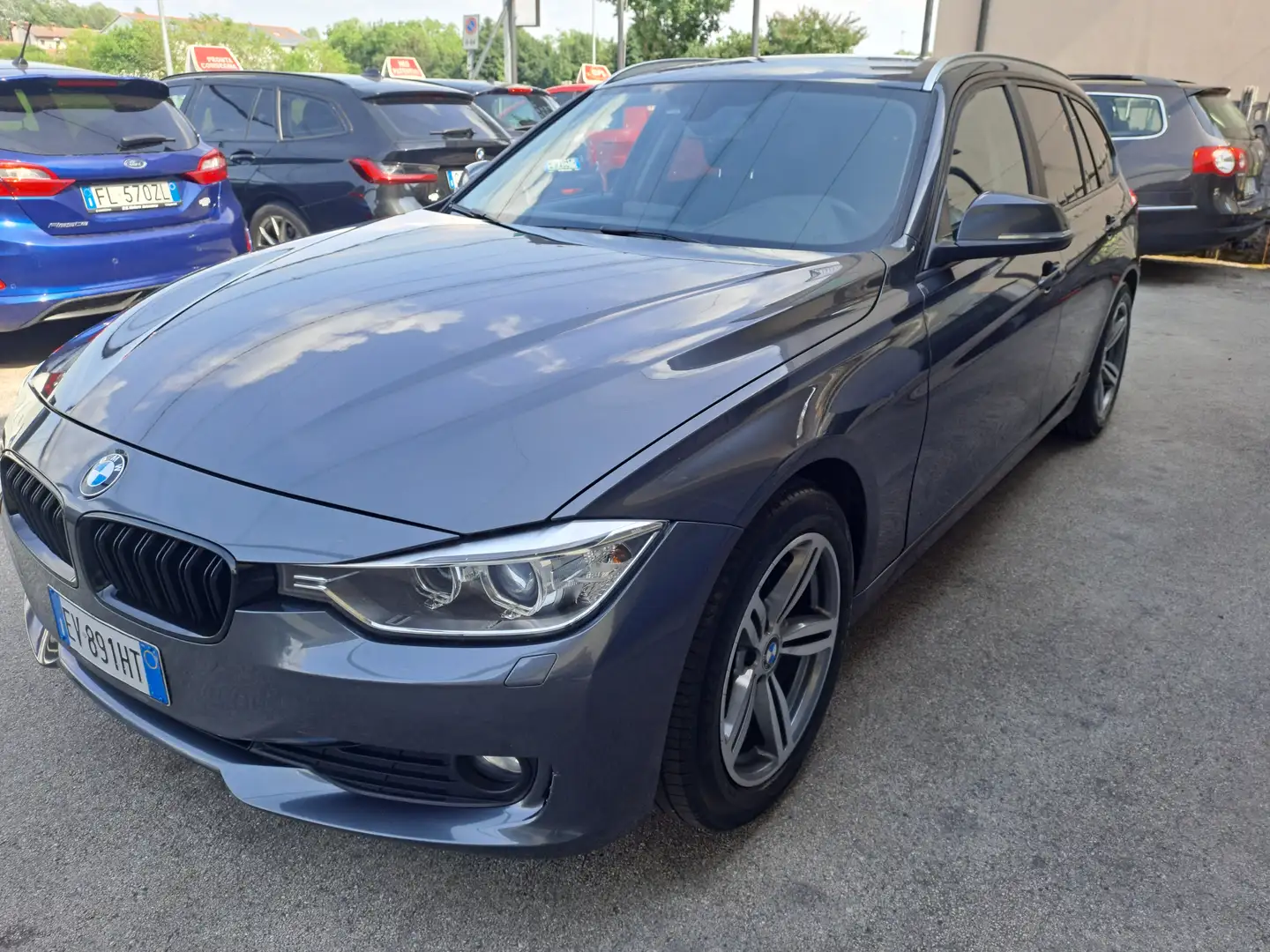 BMW 320 d Touring 184 CV AUTOMATICA Grigio - 1